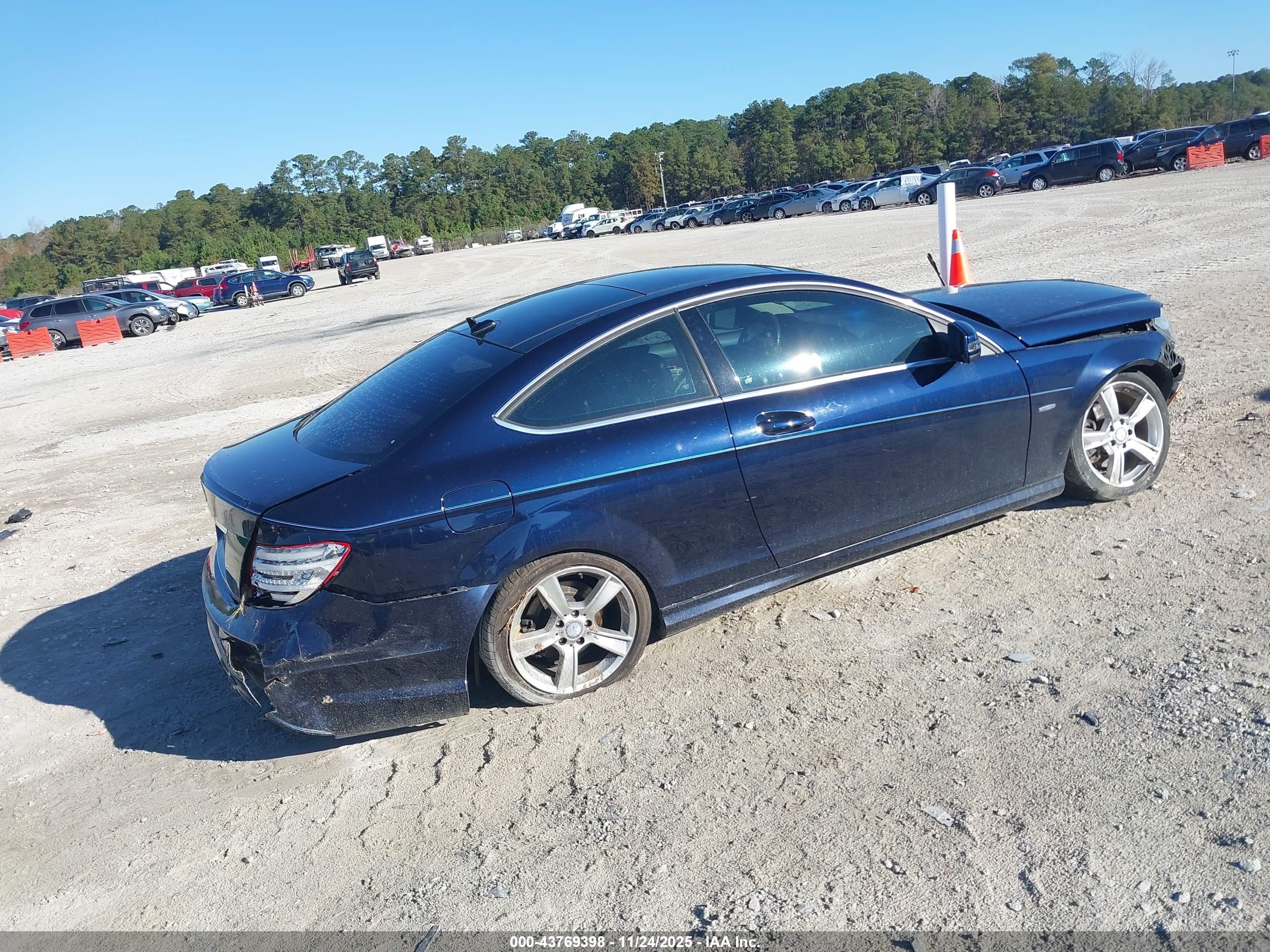 MERCEDES-BENZ C image 4