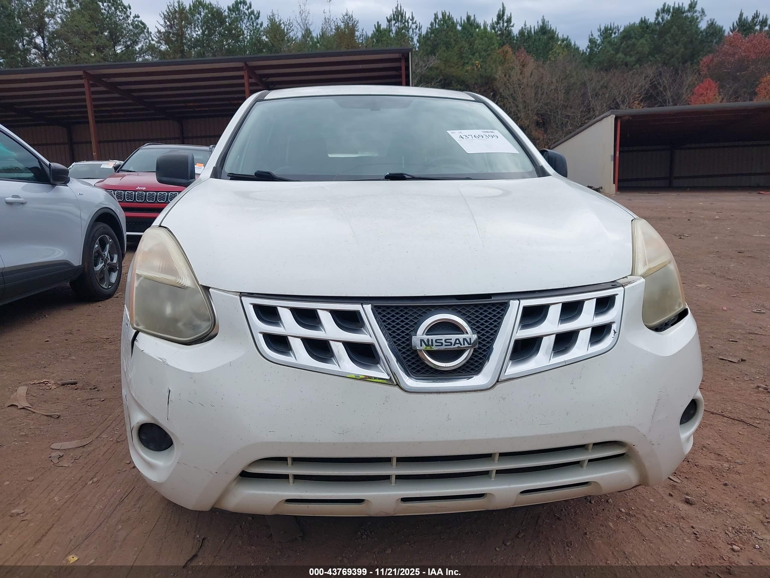 NISSAN ROGUE image 6