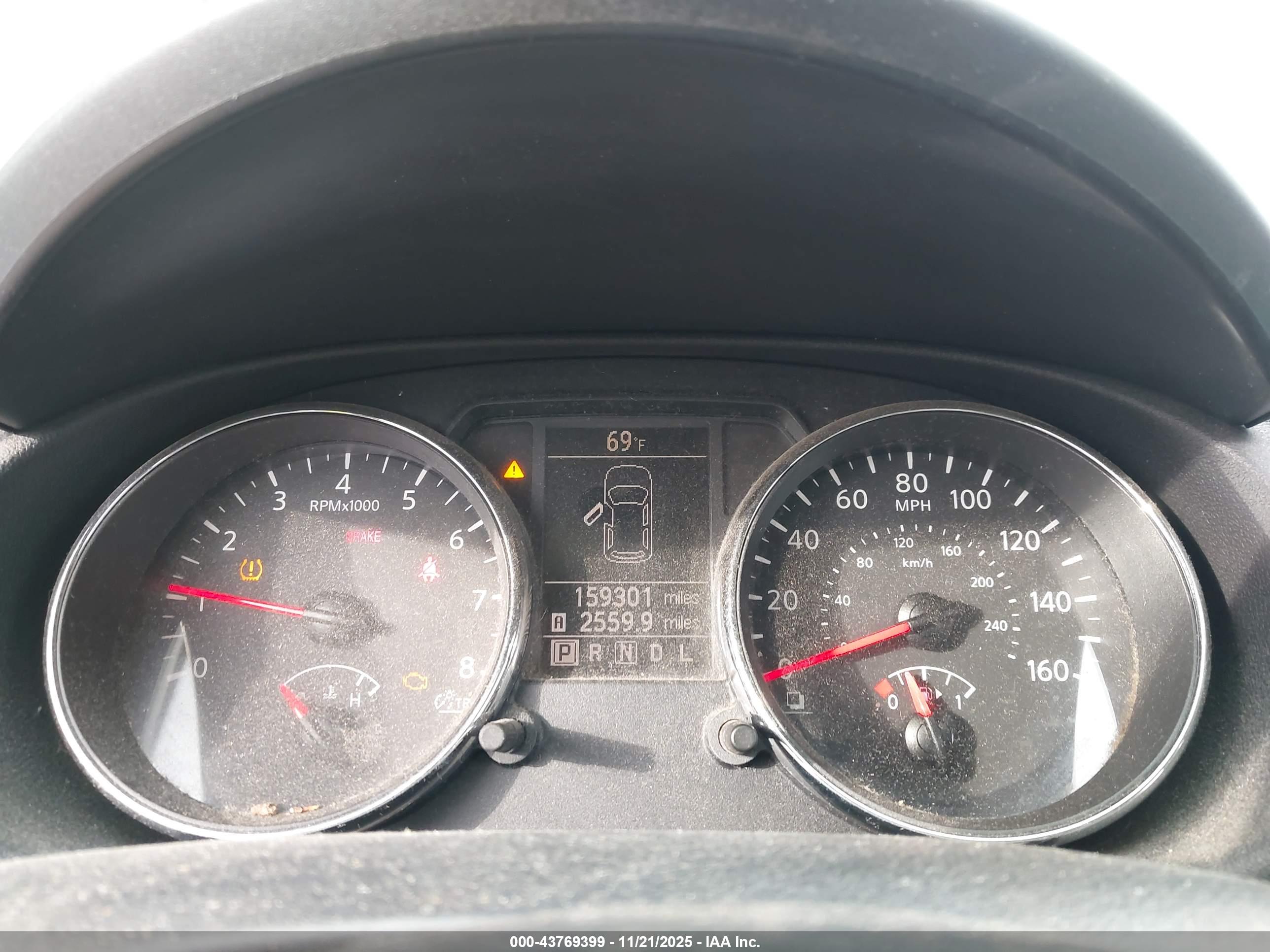 NISSAN ROGUE image 7