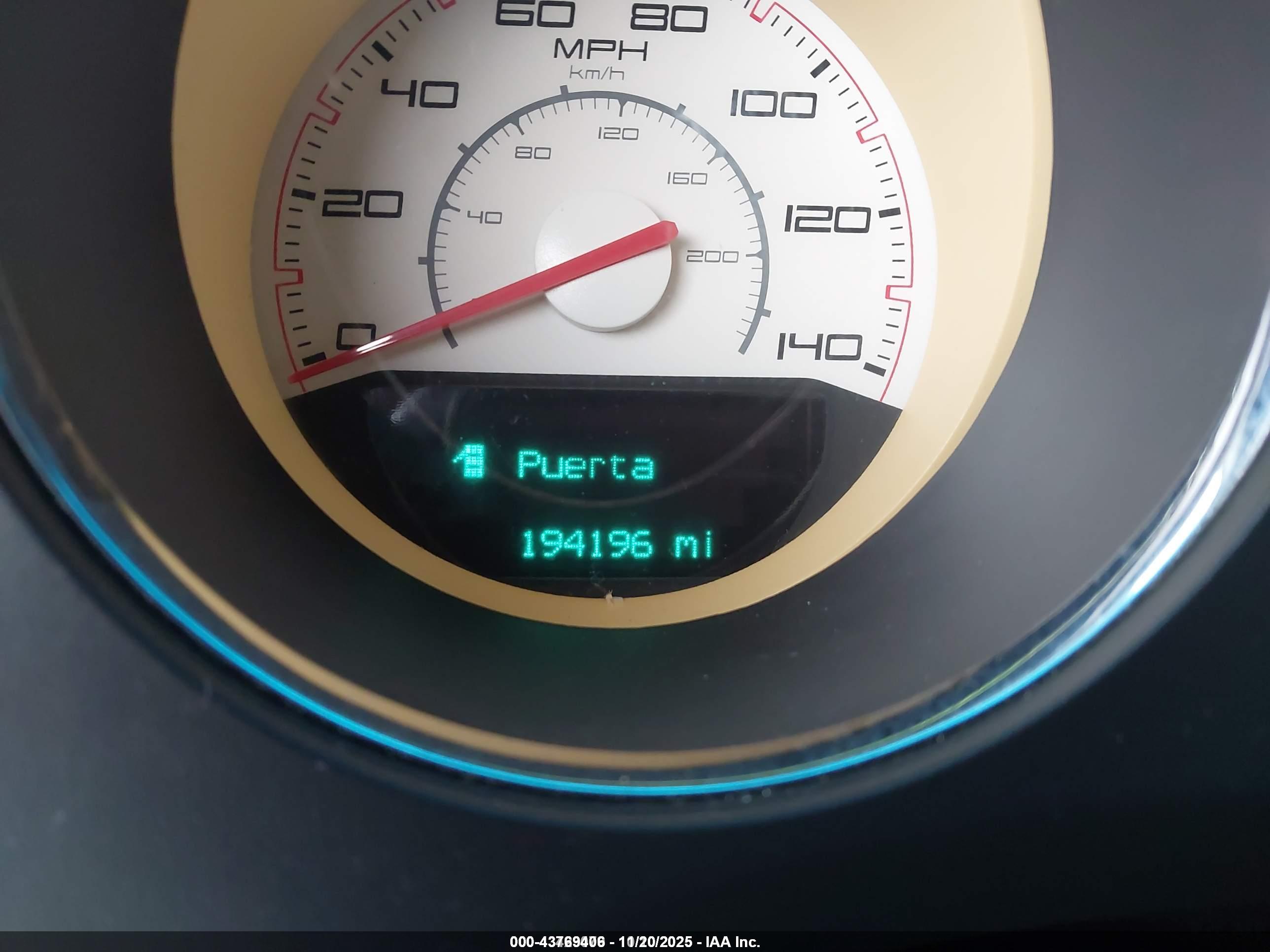 DODGE CHALLENGER image 7