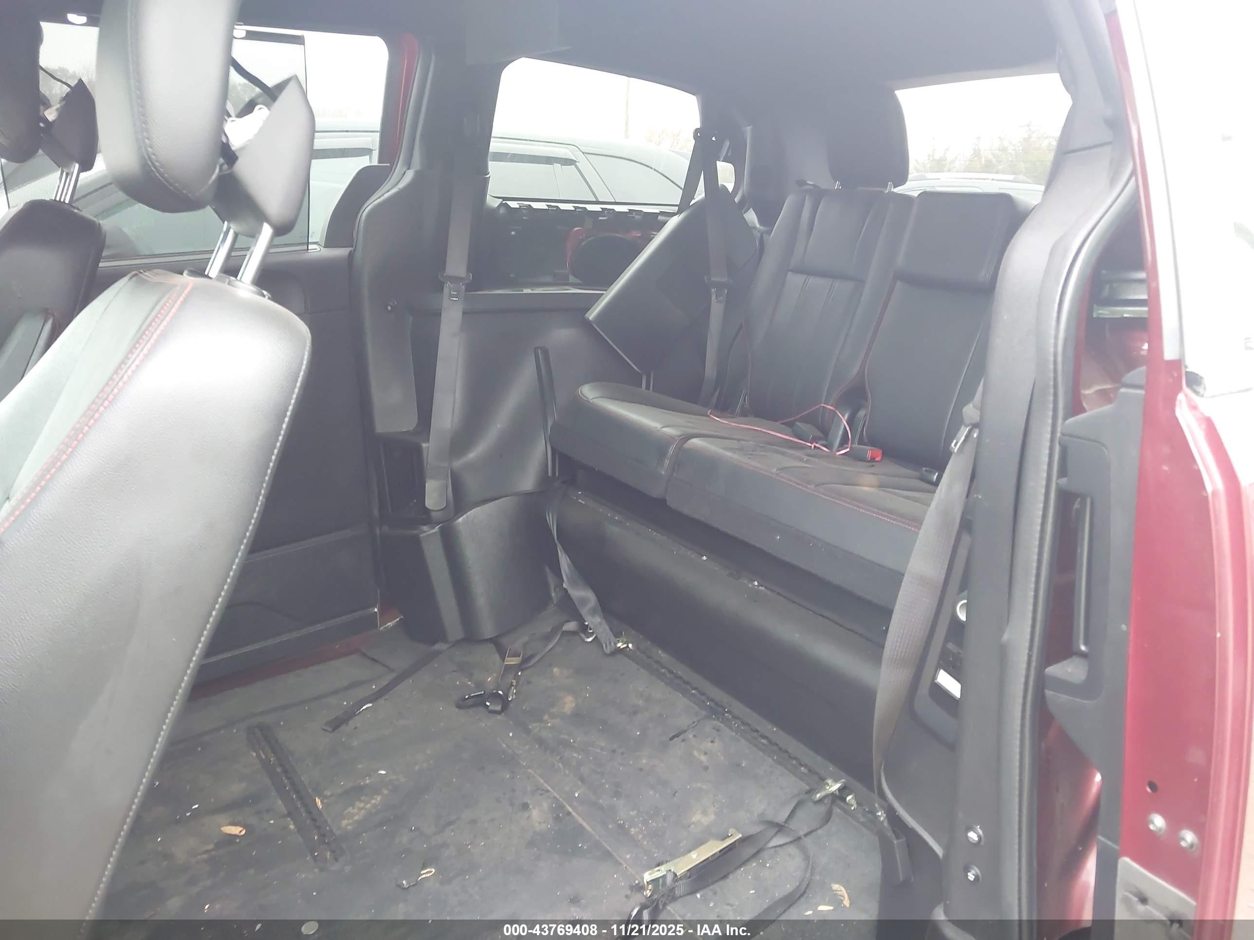 DODGE GRAND image 8
