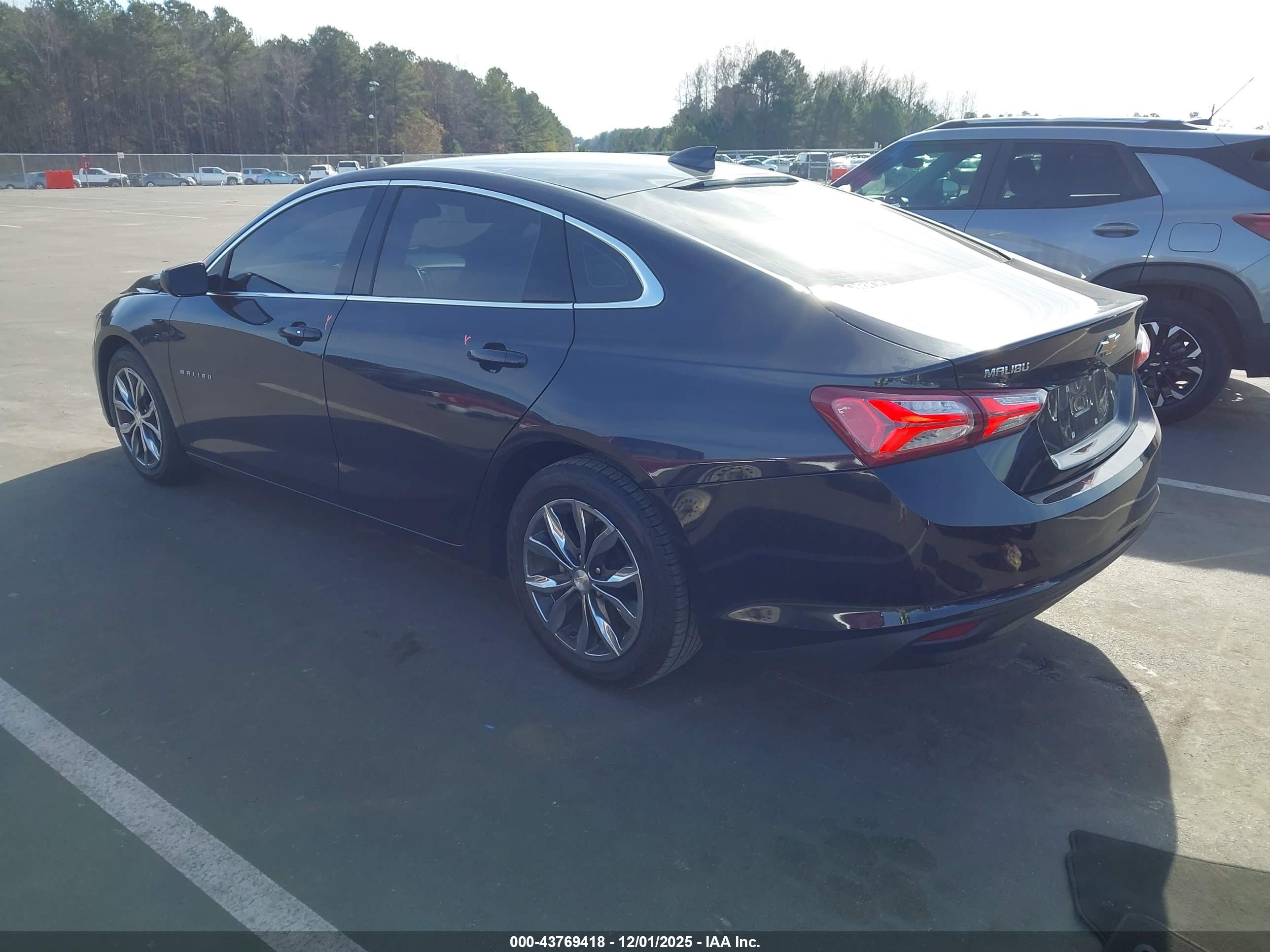 CHEVROLET MALIBU image 3