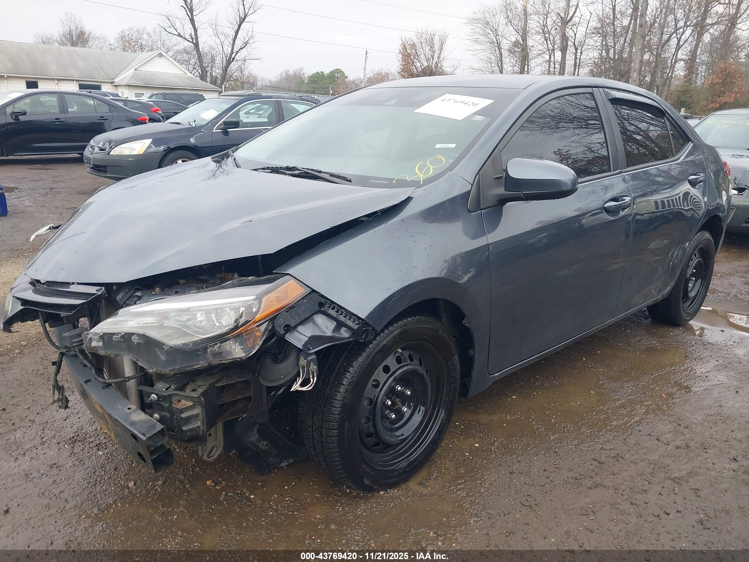 TOYOTA COROLLA image 2