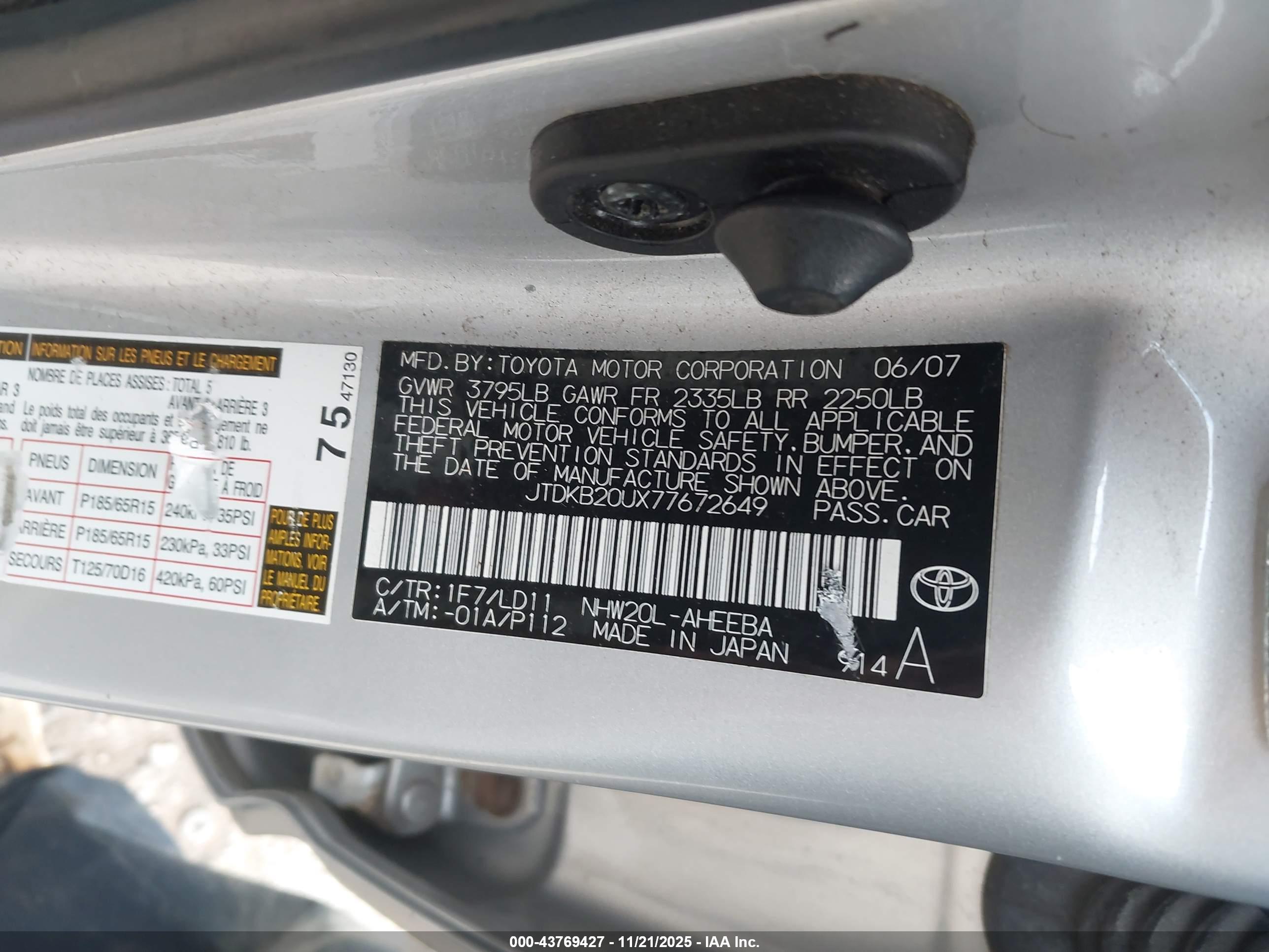TOYOTA PRIUS image 9
