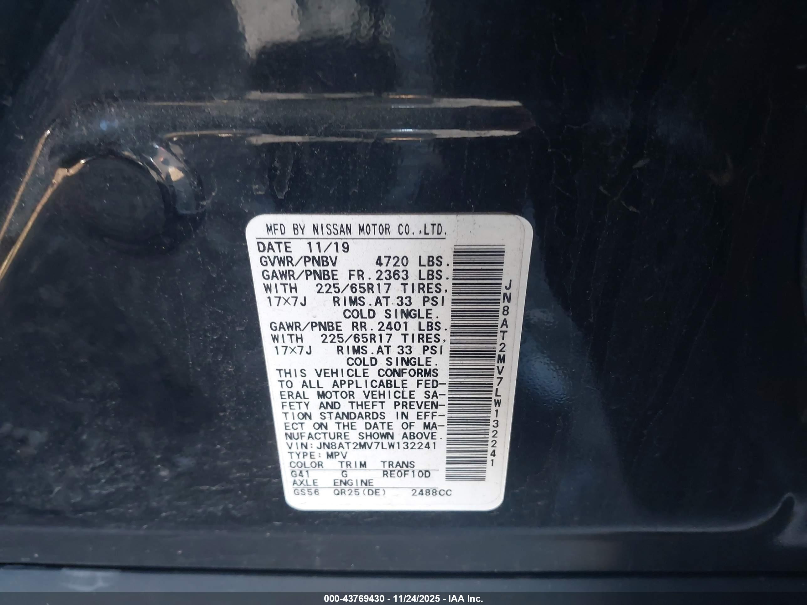 NISSAN ROGUE image 9