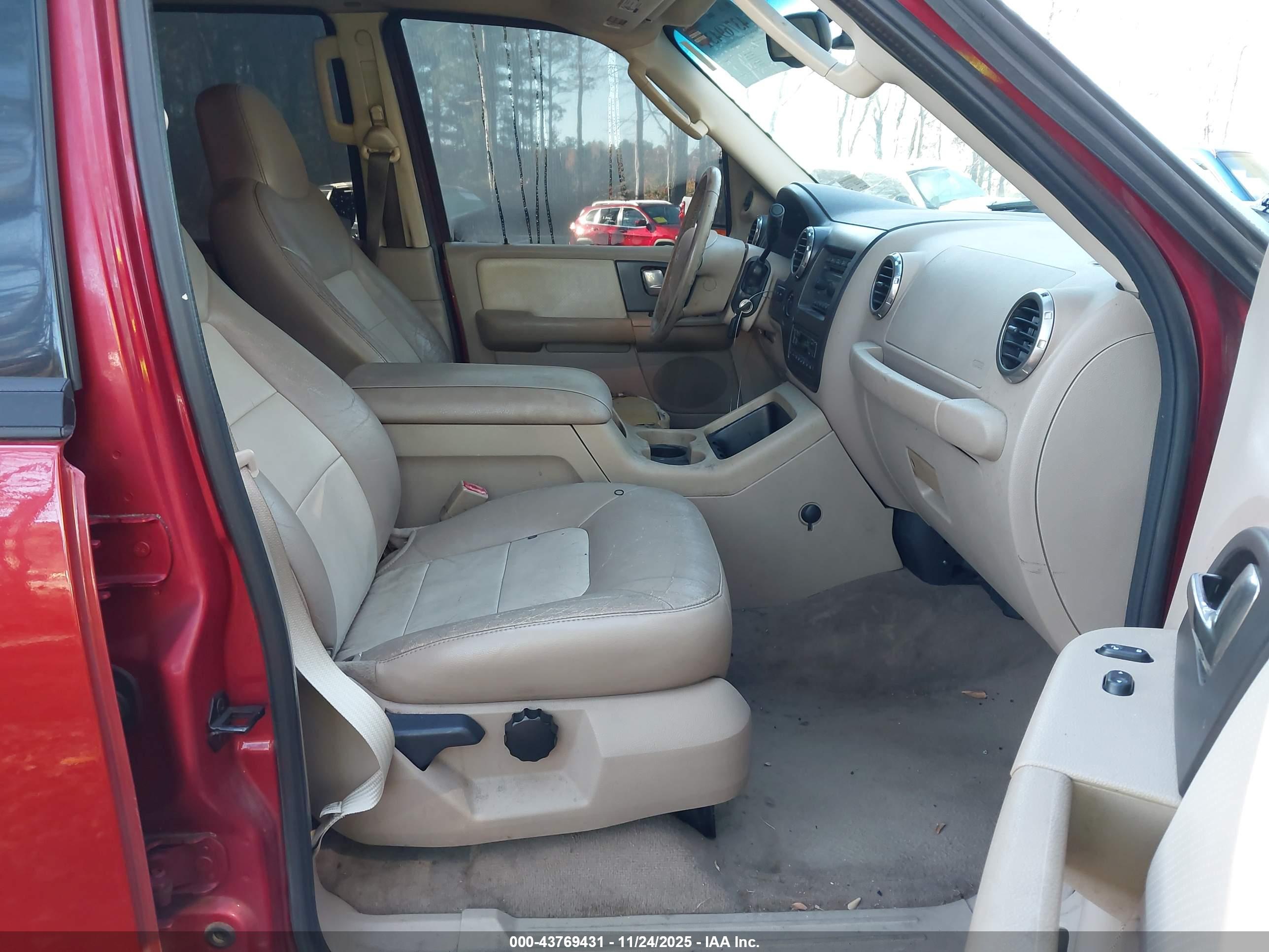 FORD EXPEDITION image 5