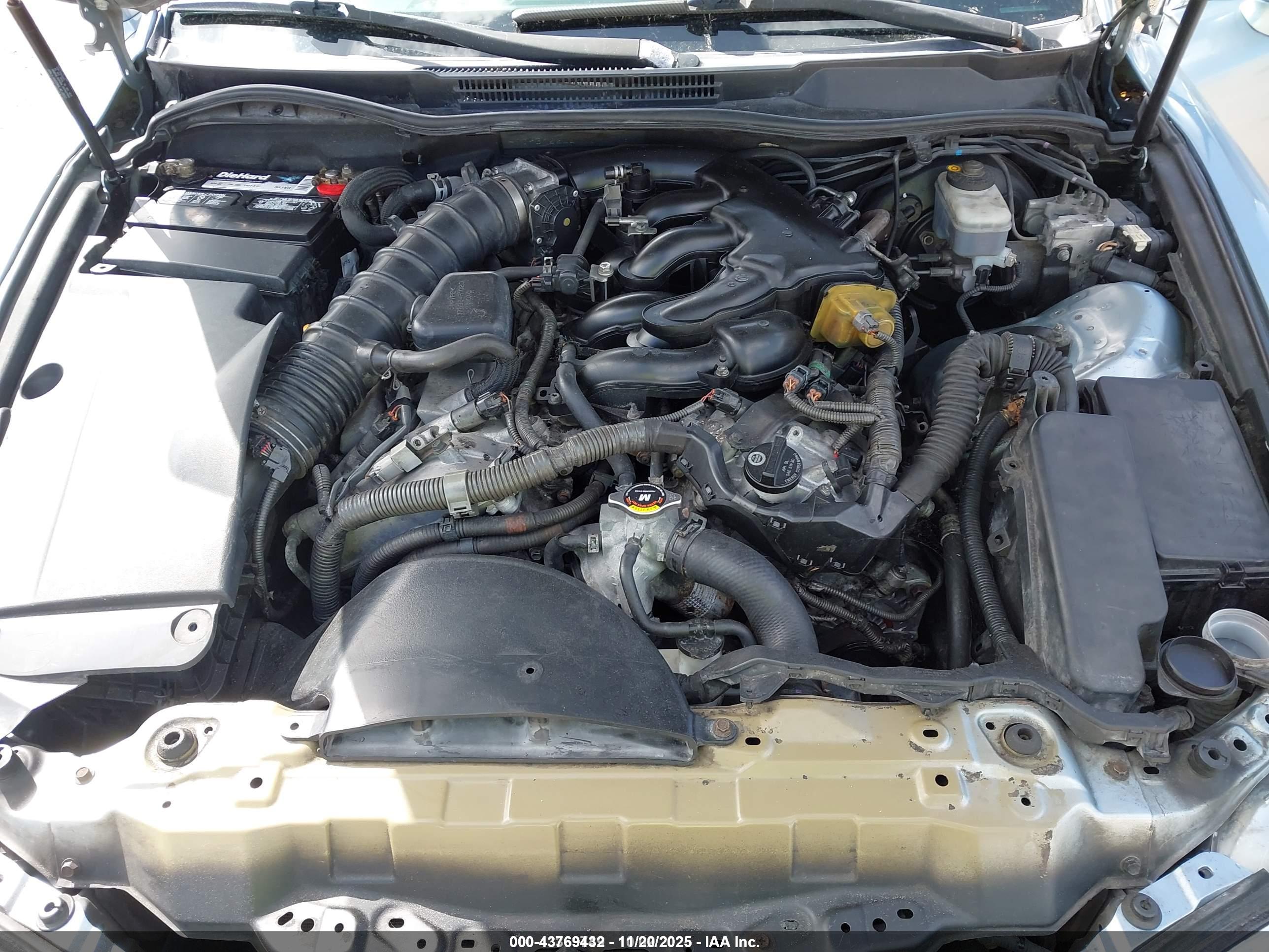 LEXUS IS image 10