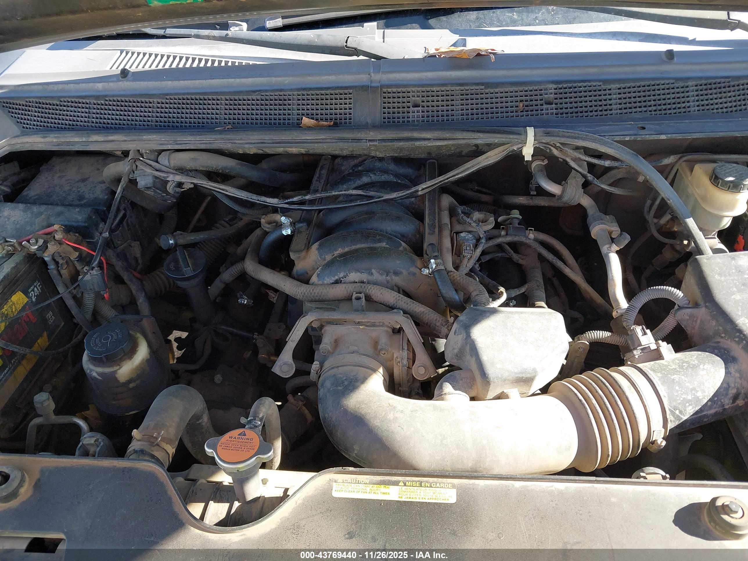 NISSAN TITAN image 10