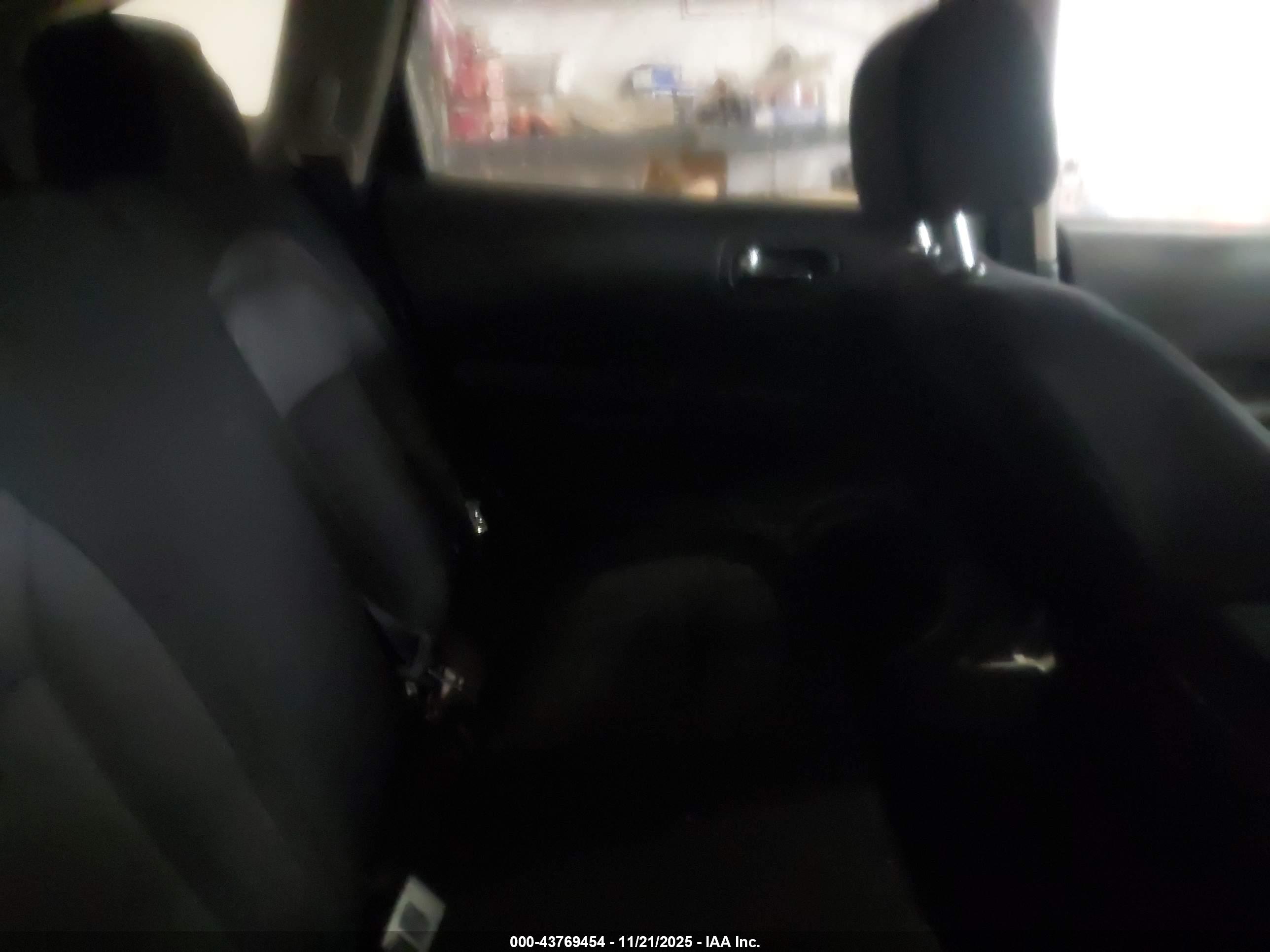 NISSAN ROGUE image 8