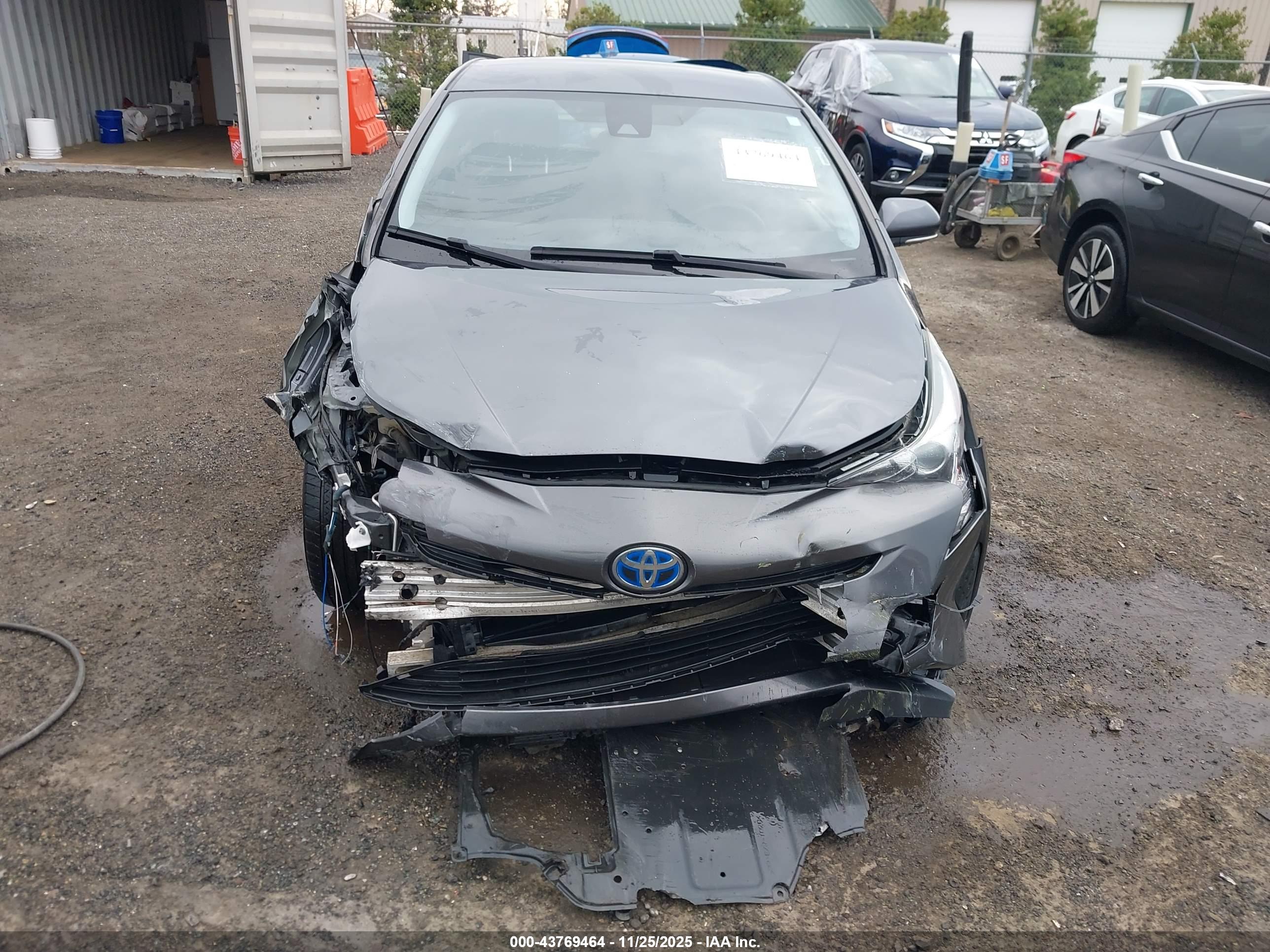 TOYOTA PRIUS image 6