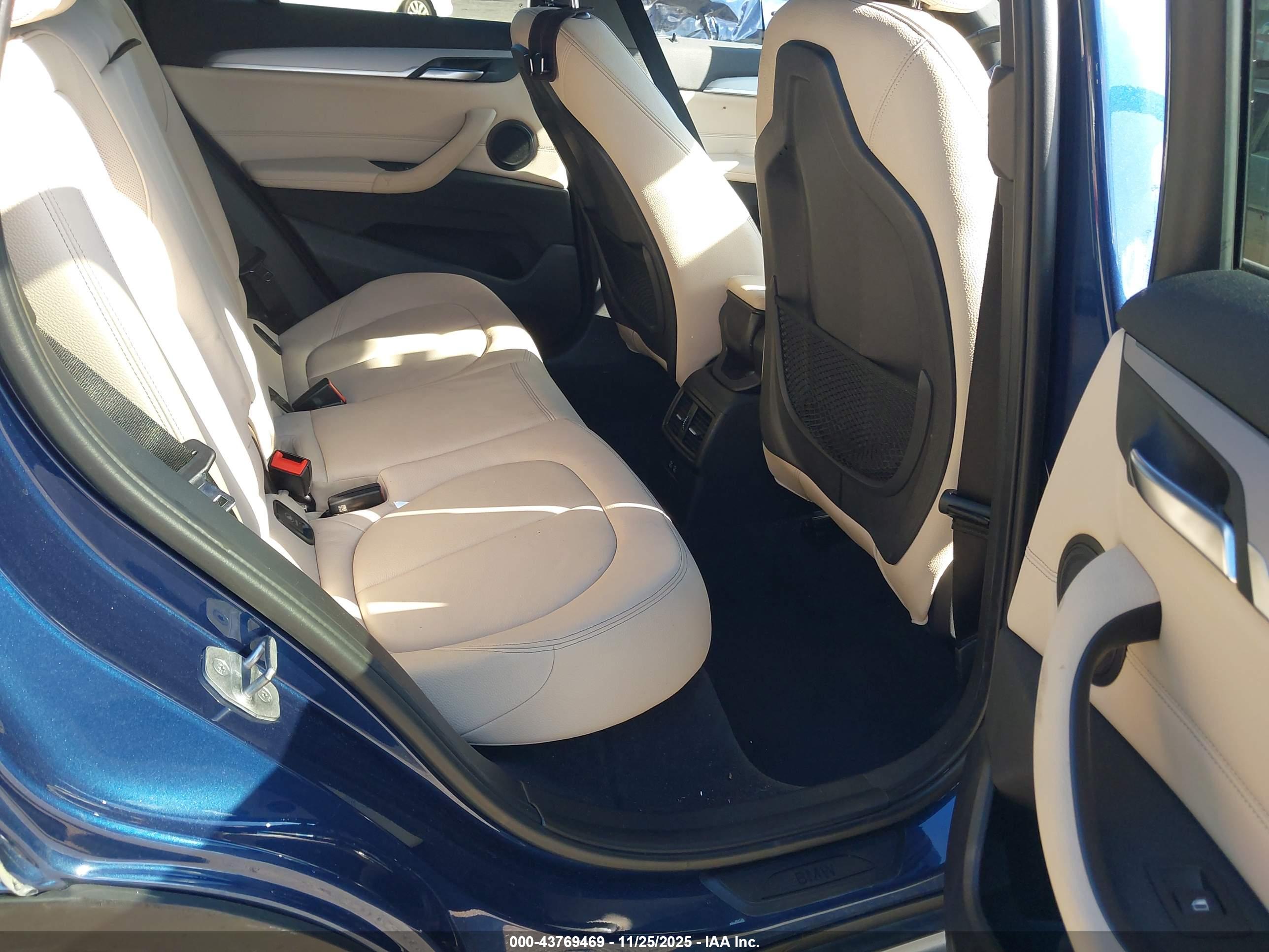 BMW X1 image 8