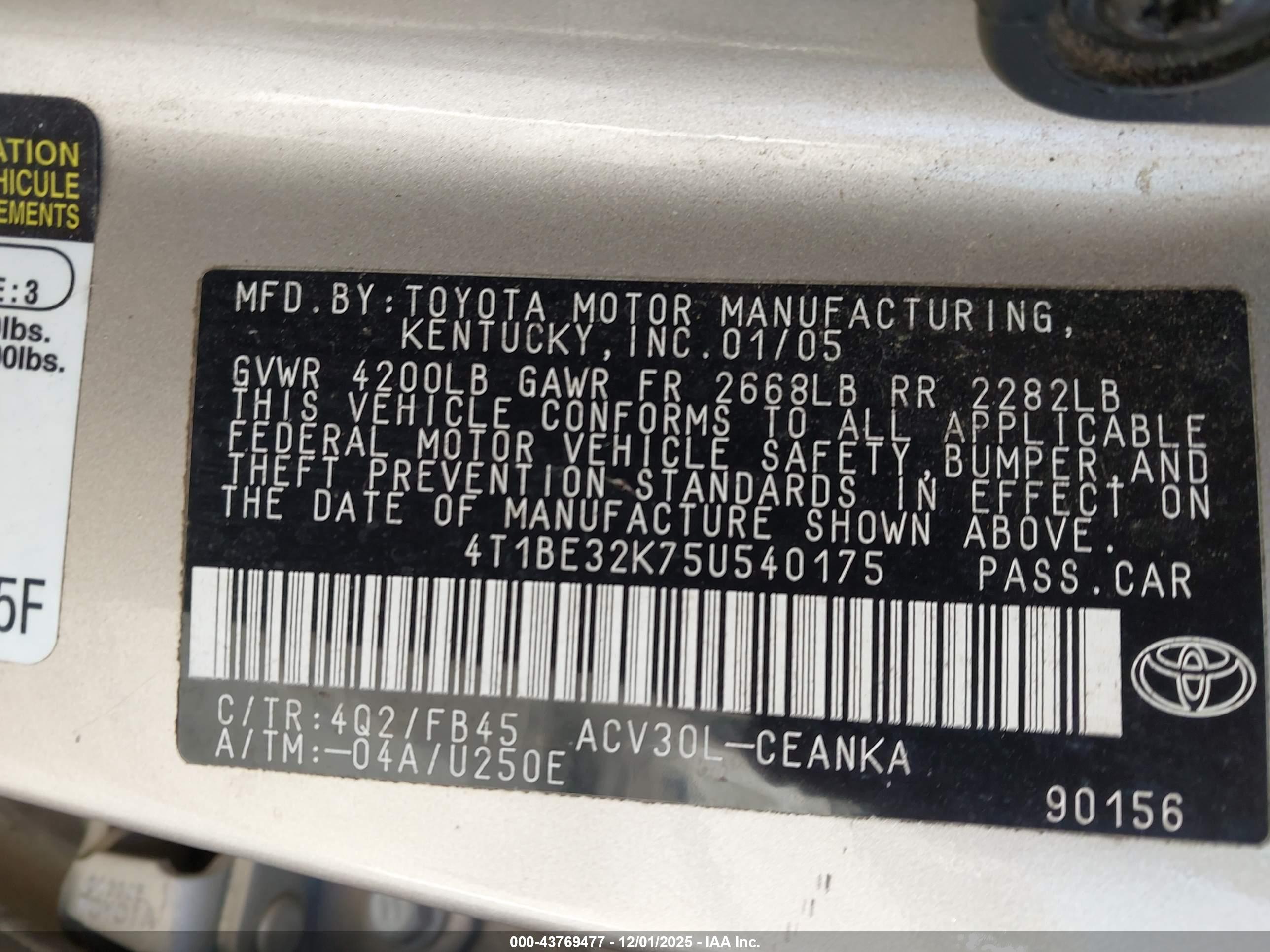 TOYOTA CAMRY image 9