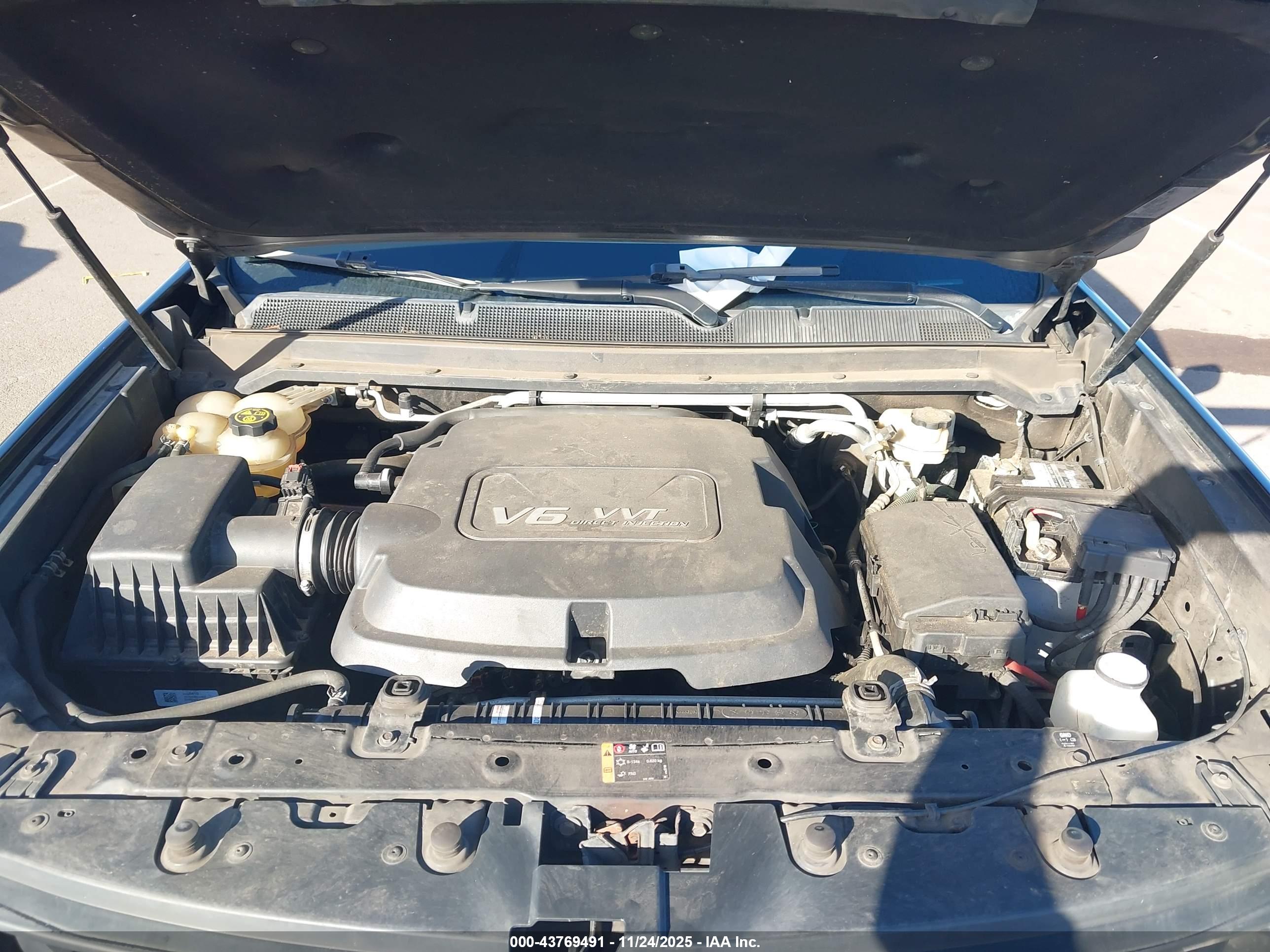 CHEVROLET COLORADO image 10