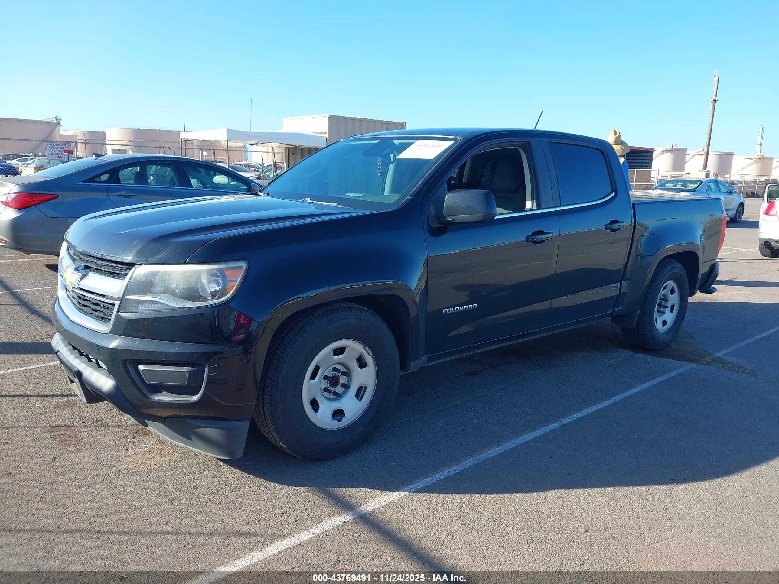 CHEVROLET COLORADO image 2