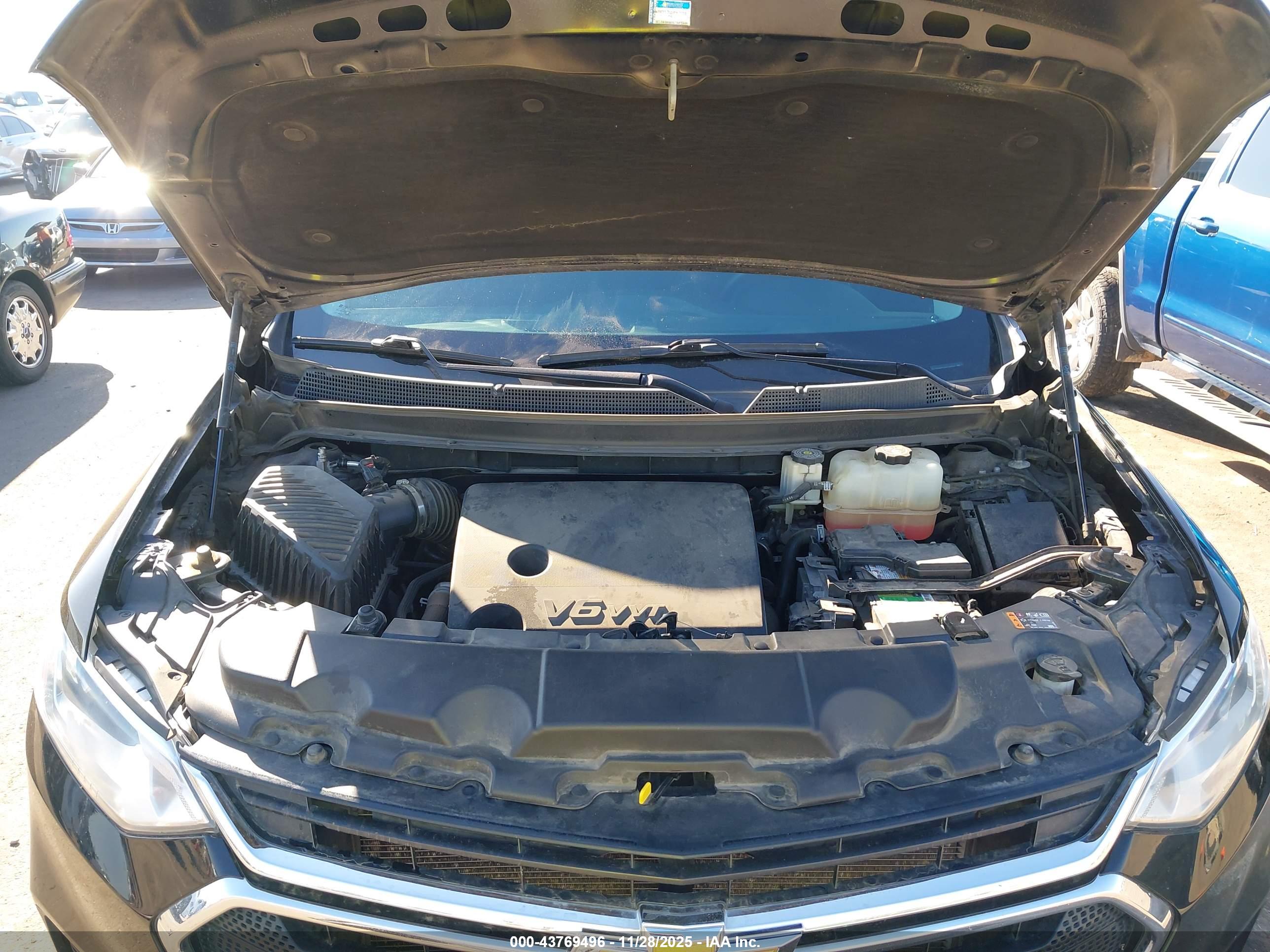 CHEVROLET TRAVERSE image 10