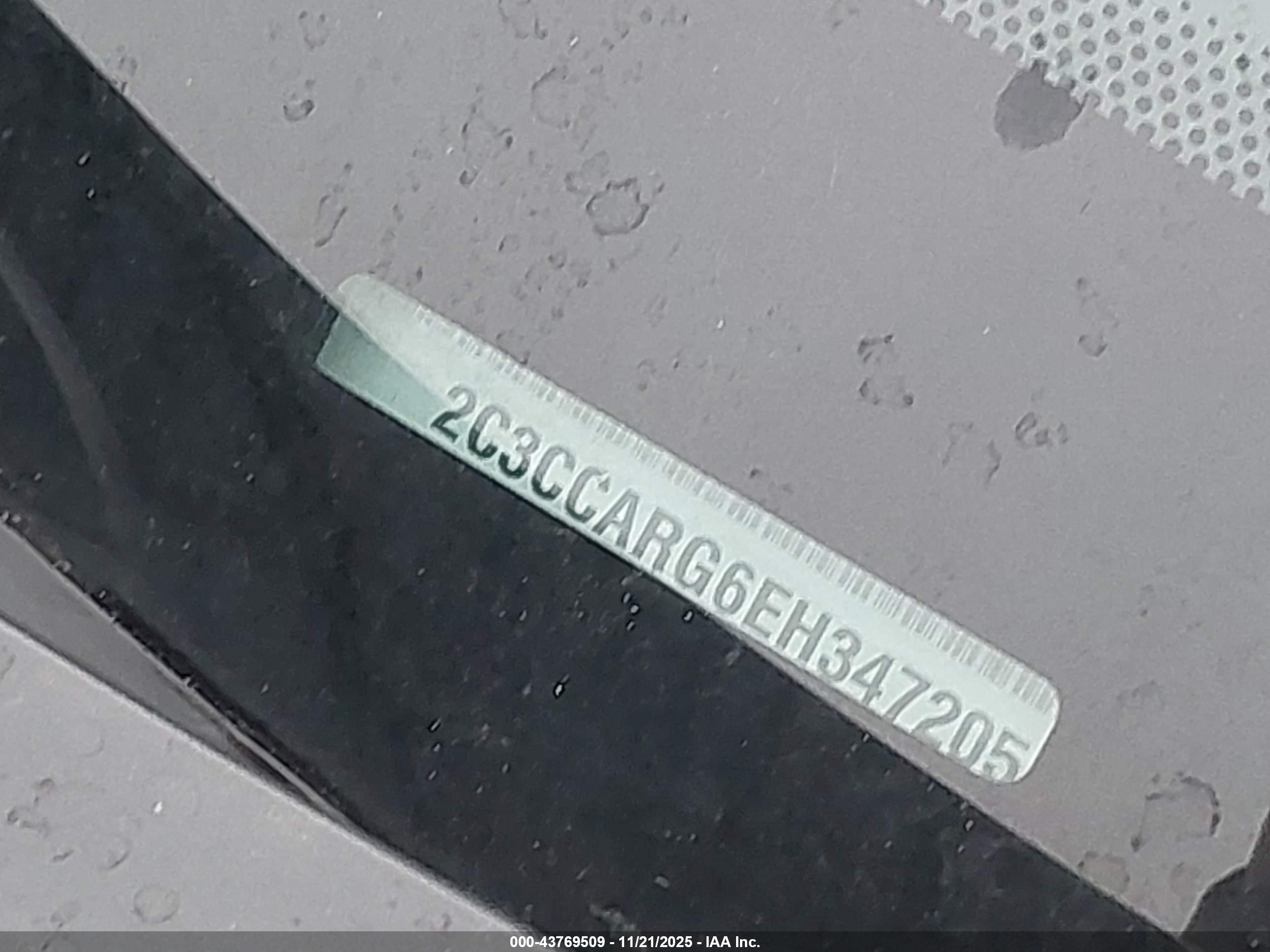 CHRYSLER 300 image 9