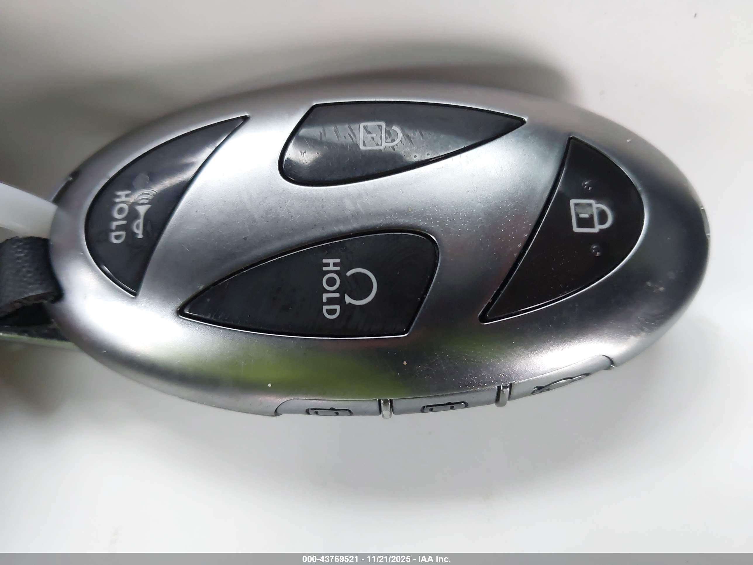 HYUNDAI SONATA image 11