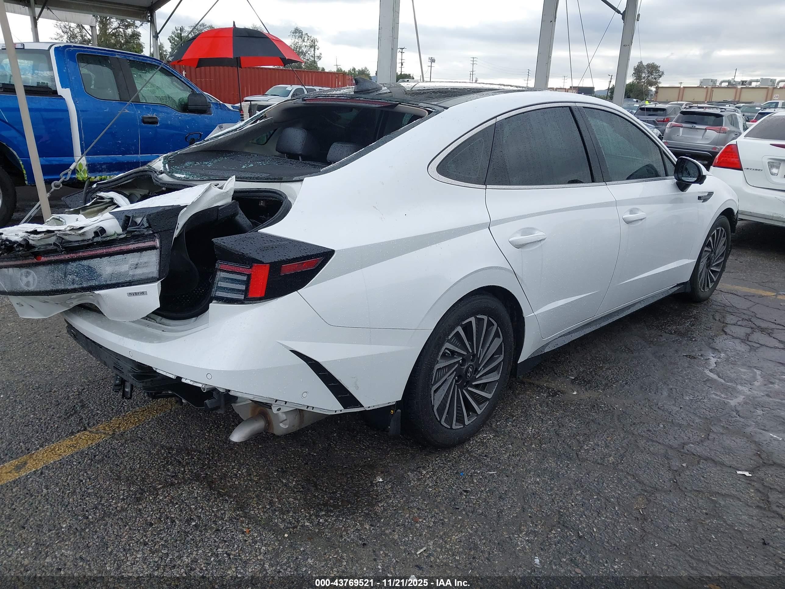HYUNDAI SONATA image 4