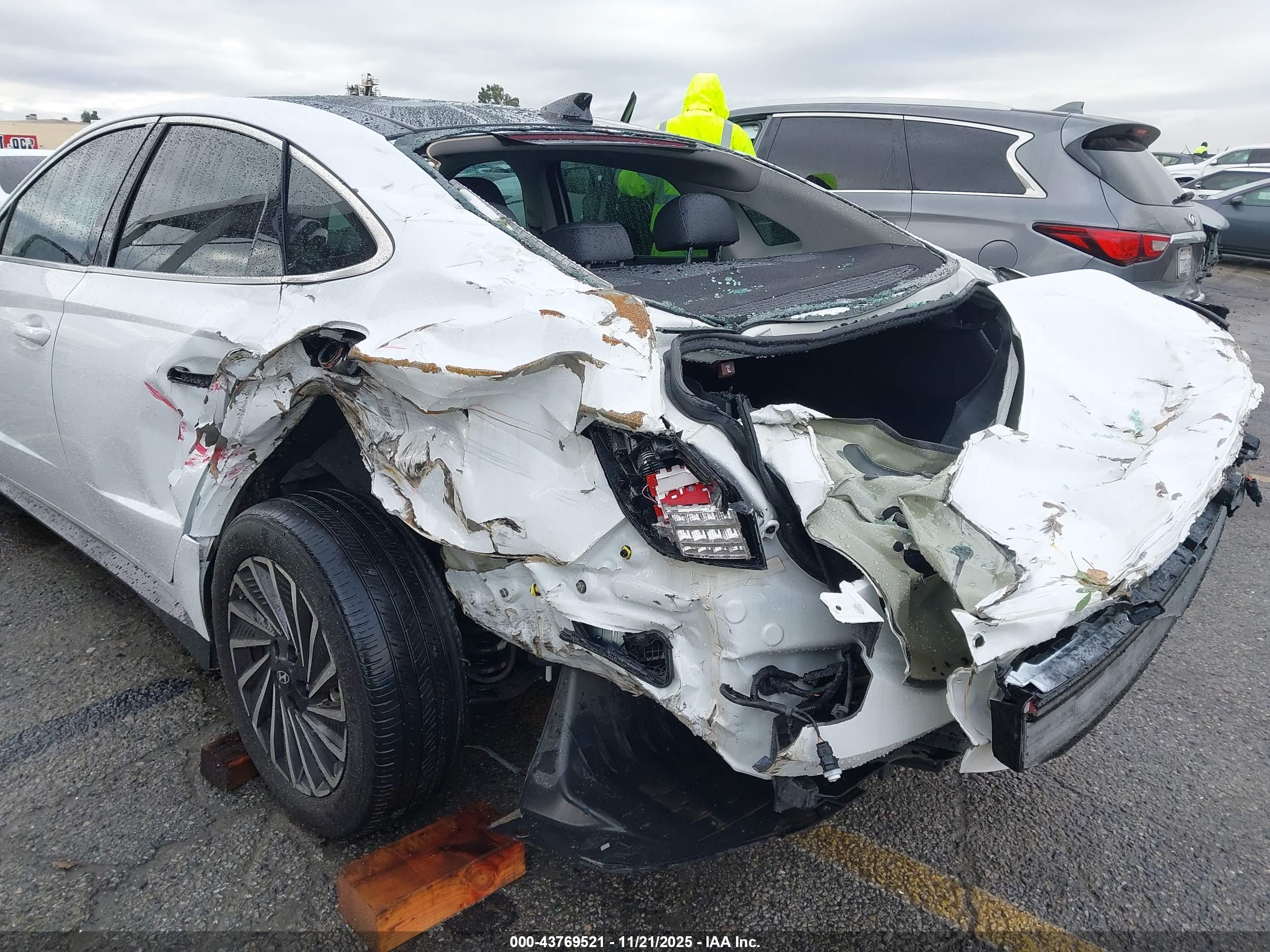 HYUNDAI SONATA image 6