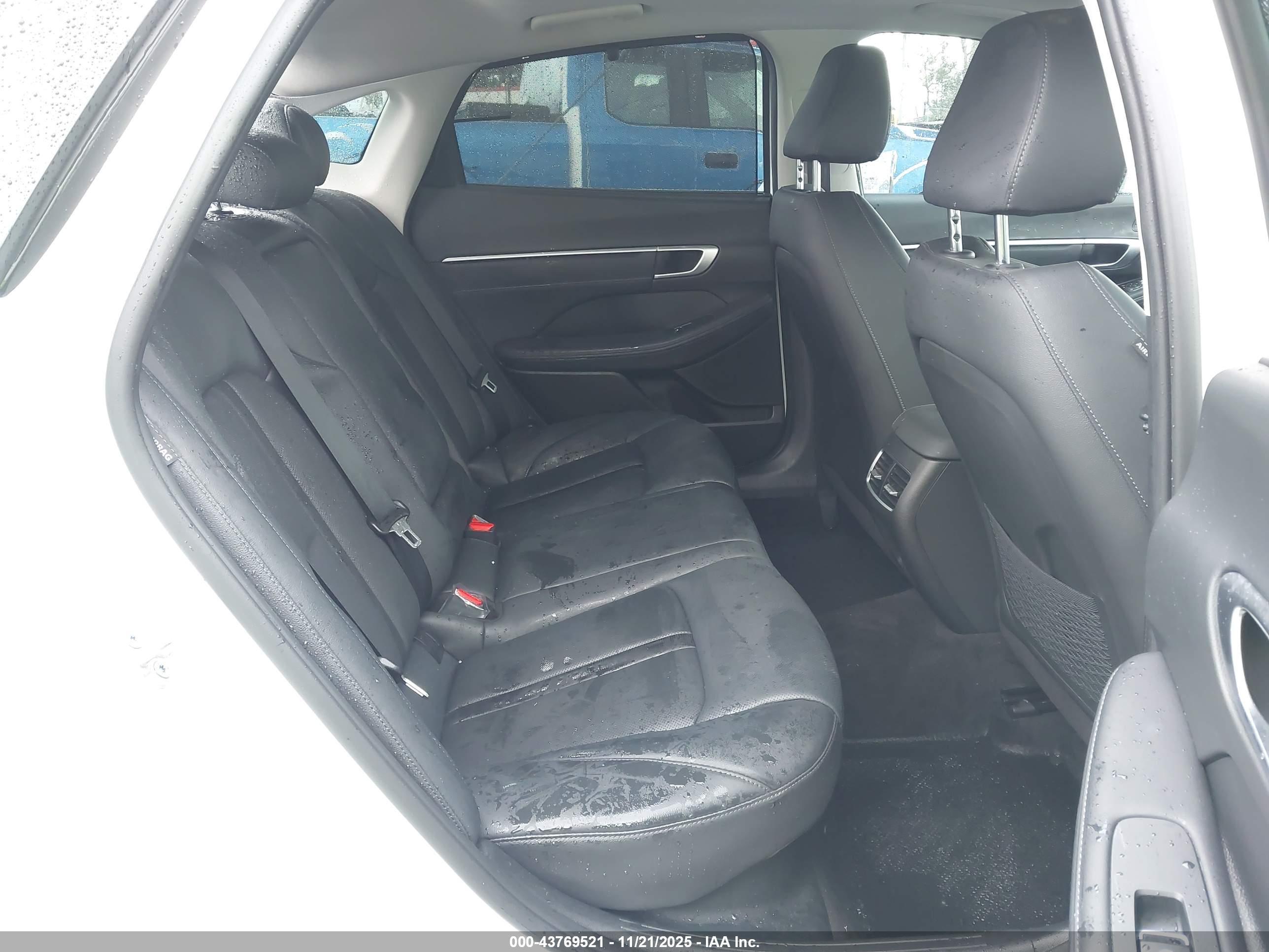 HYUNDAI SONATA image 8