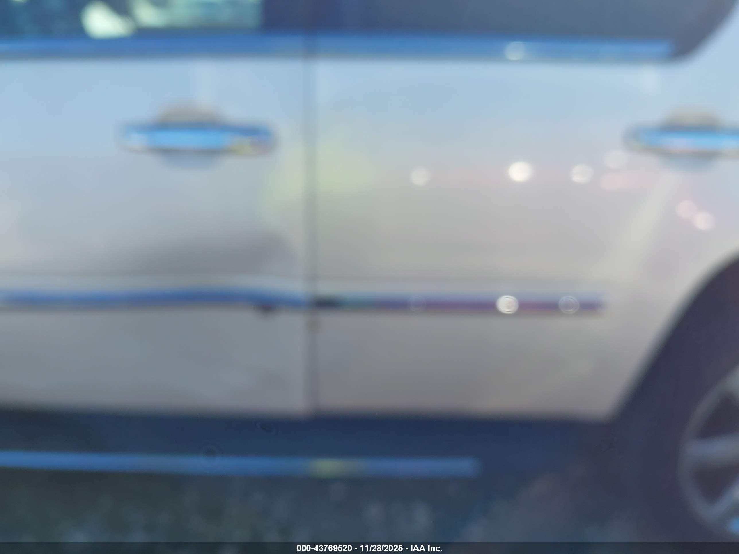 CADILLAC ESCALADE image 6