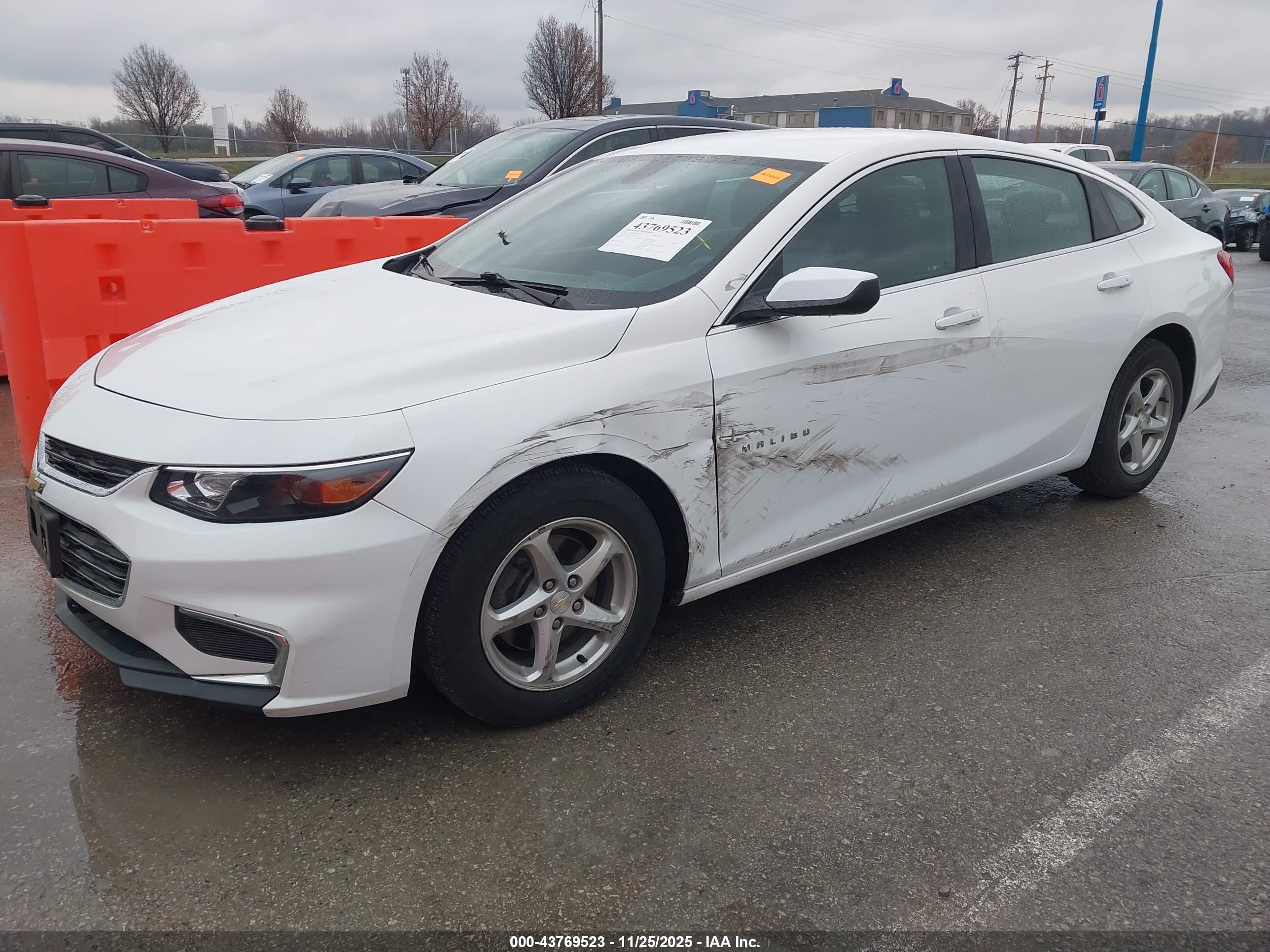 CHEVROLET MALIBU image 2