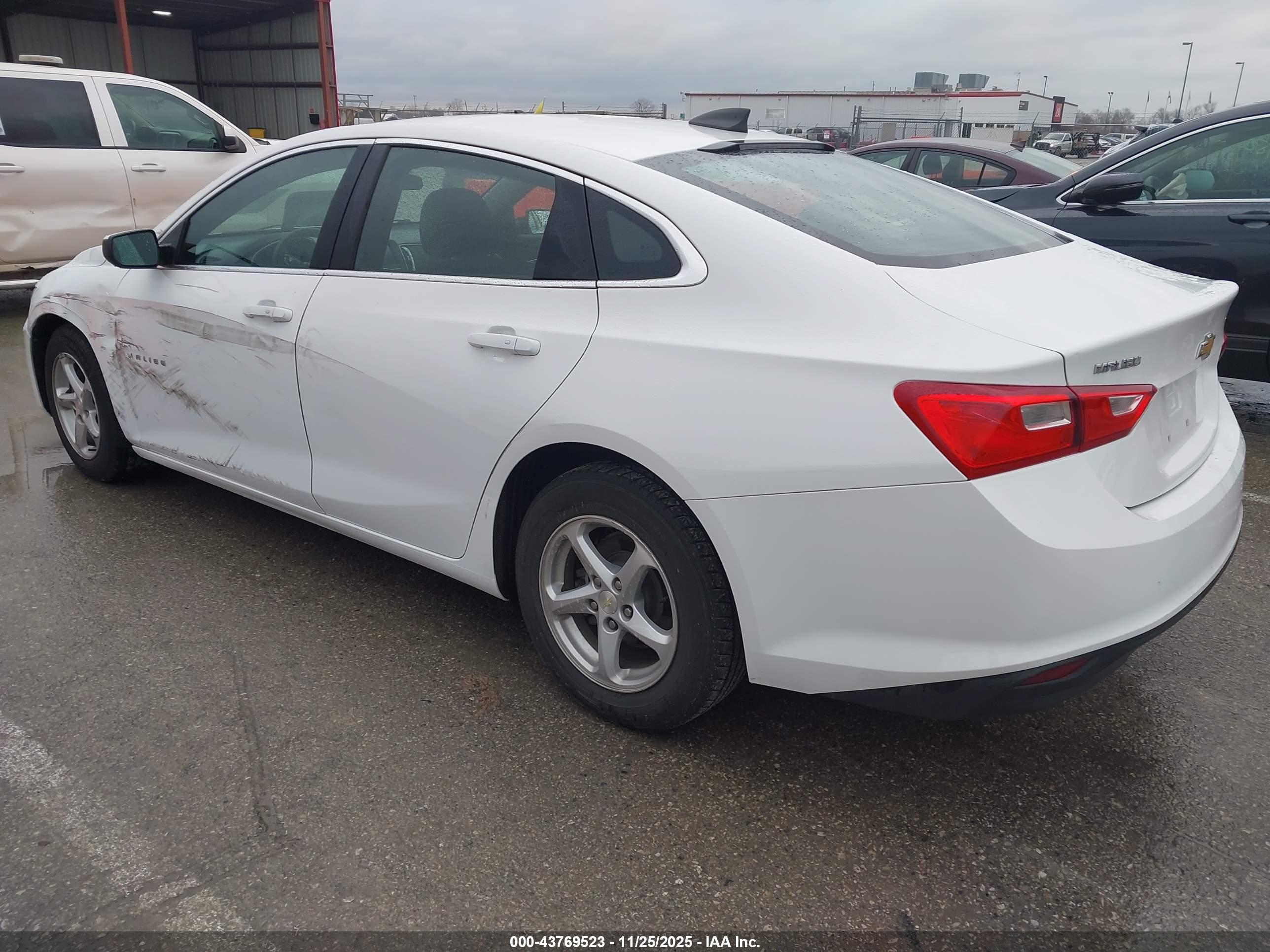 CHEVROLET MALIBU image 3