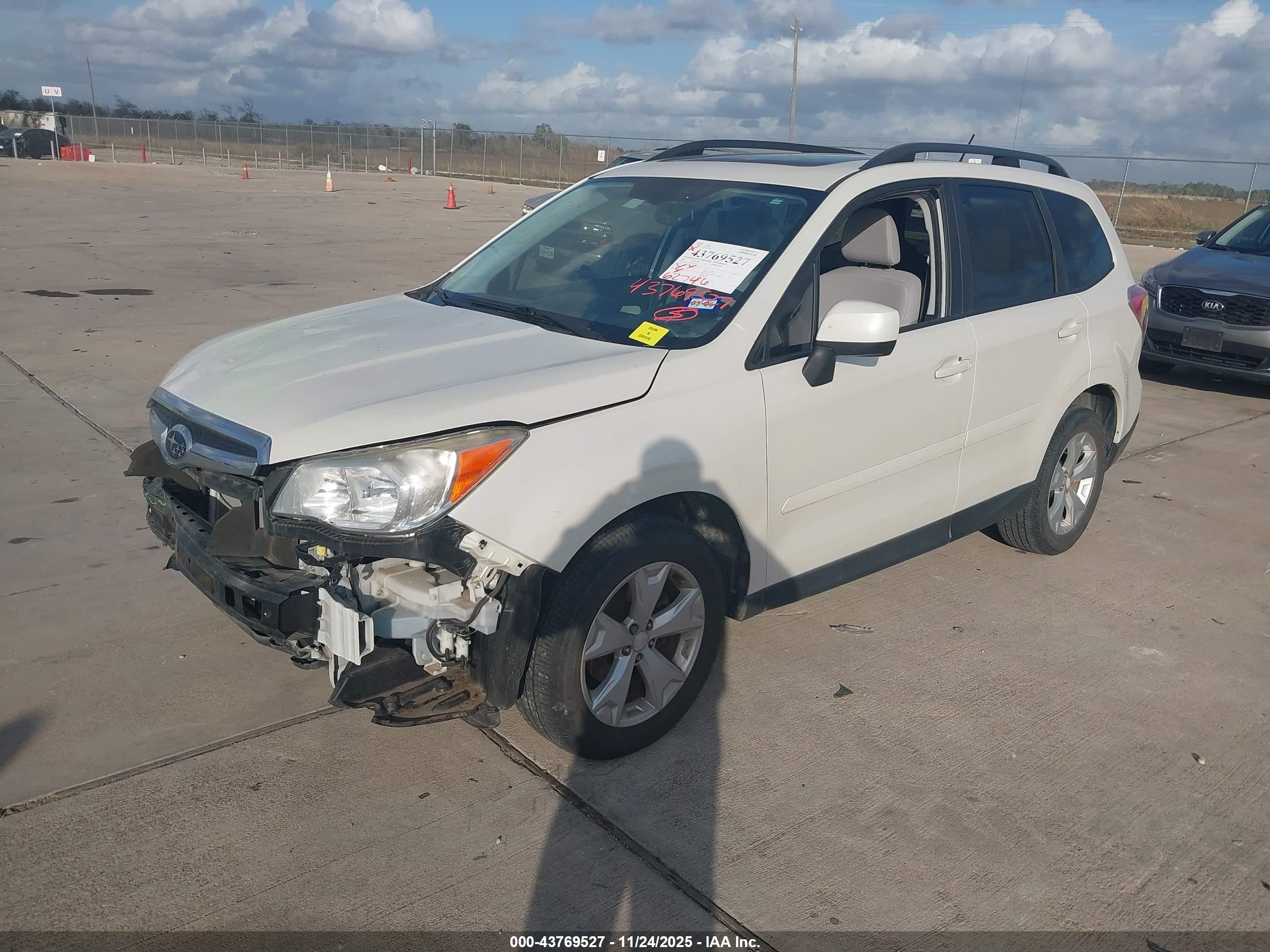 SUBARU FORESTER image 2