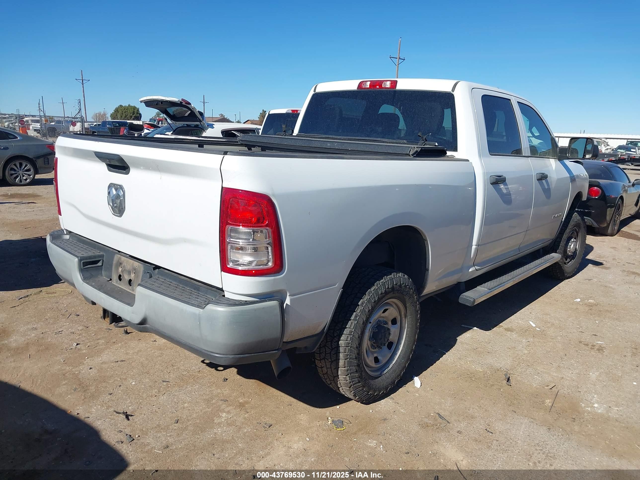 RAM 2500 image 4