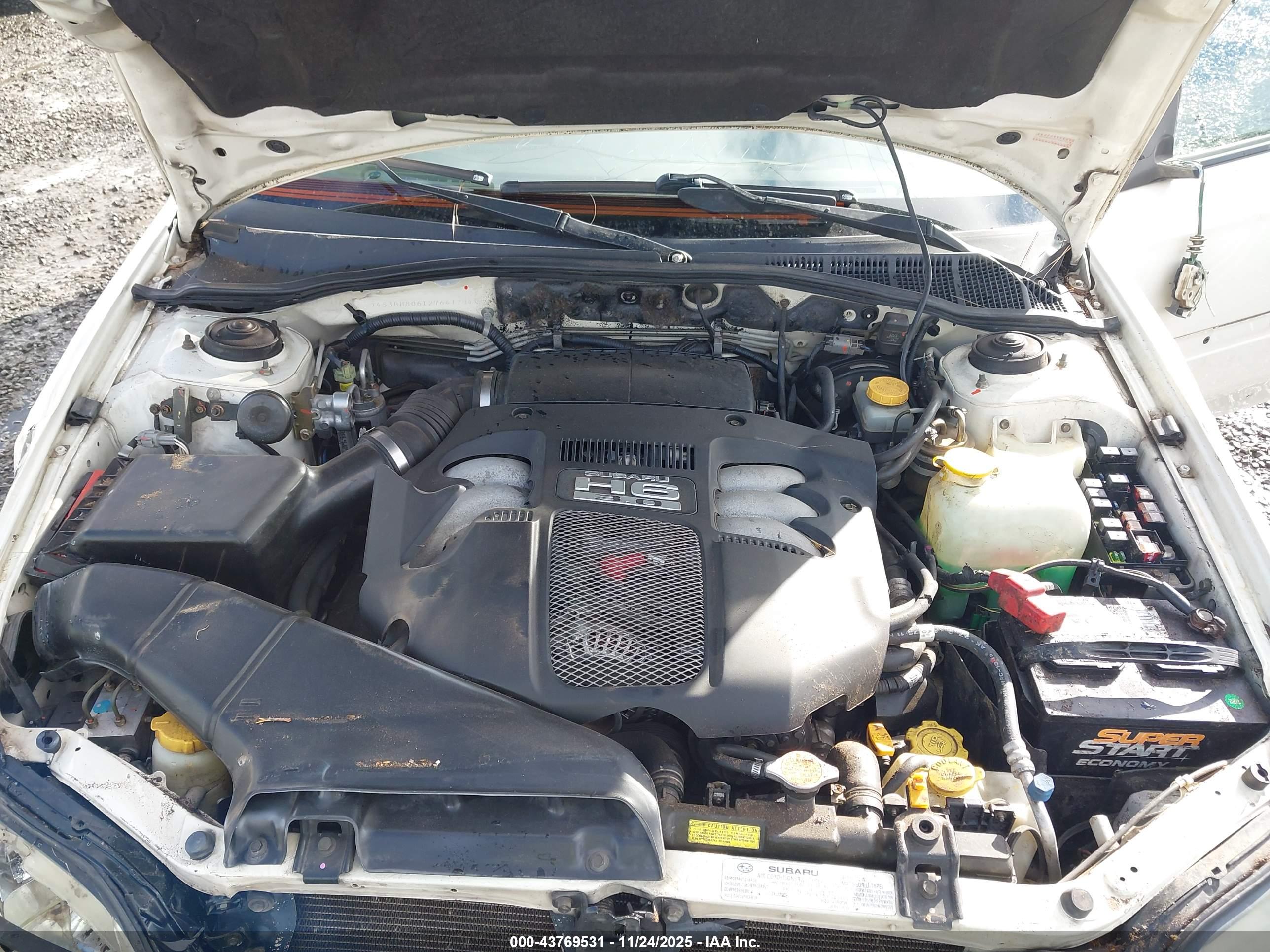 SUBARU OUTBACK image 10