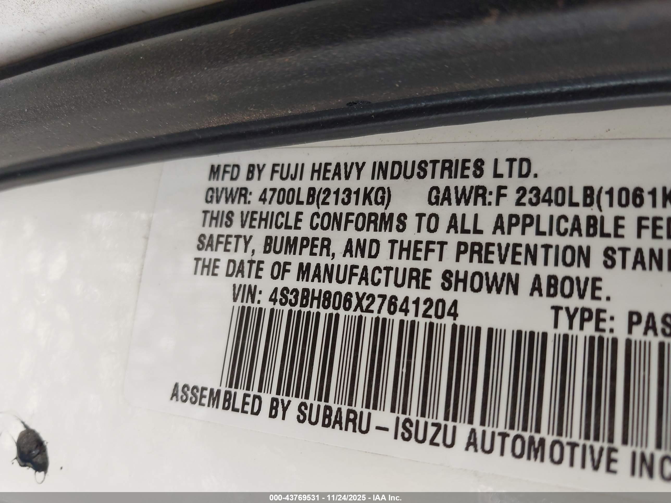 SUBARU OUTBACK image 9