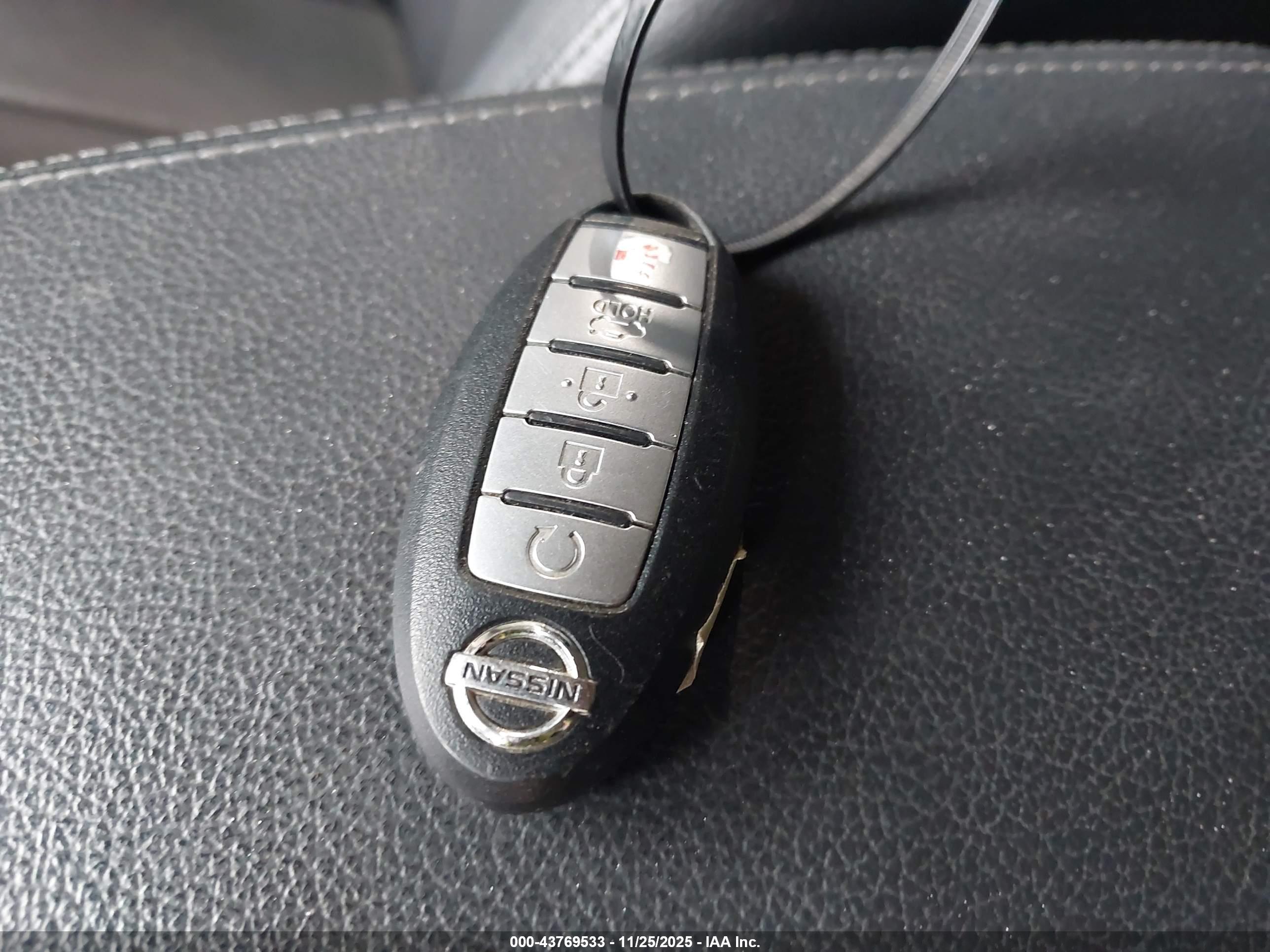 NISSAN ALTIMA image 11