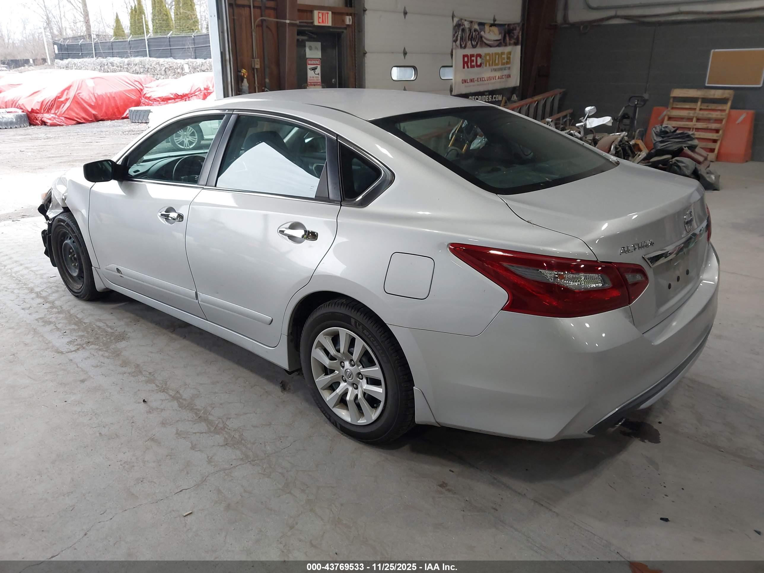 NISSAN ALTIMA image 3