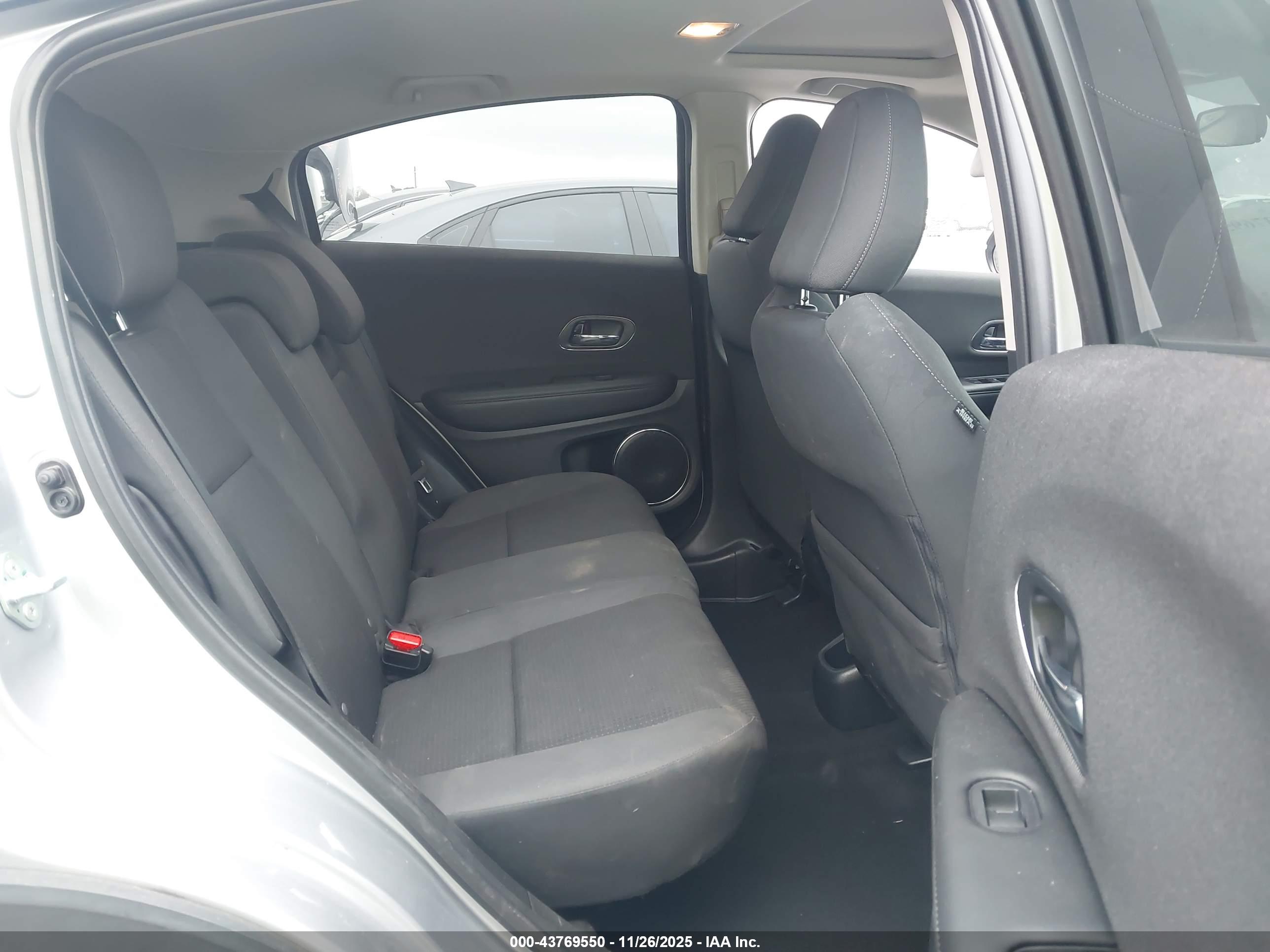 HONDA HR-V image 8
