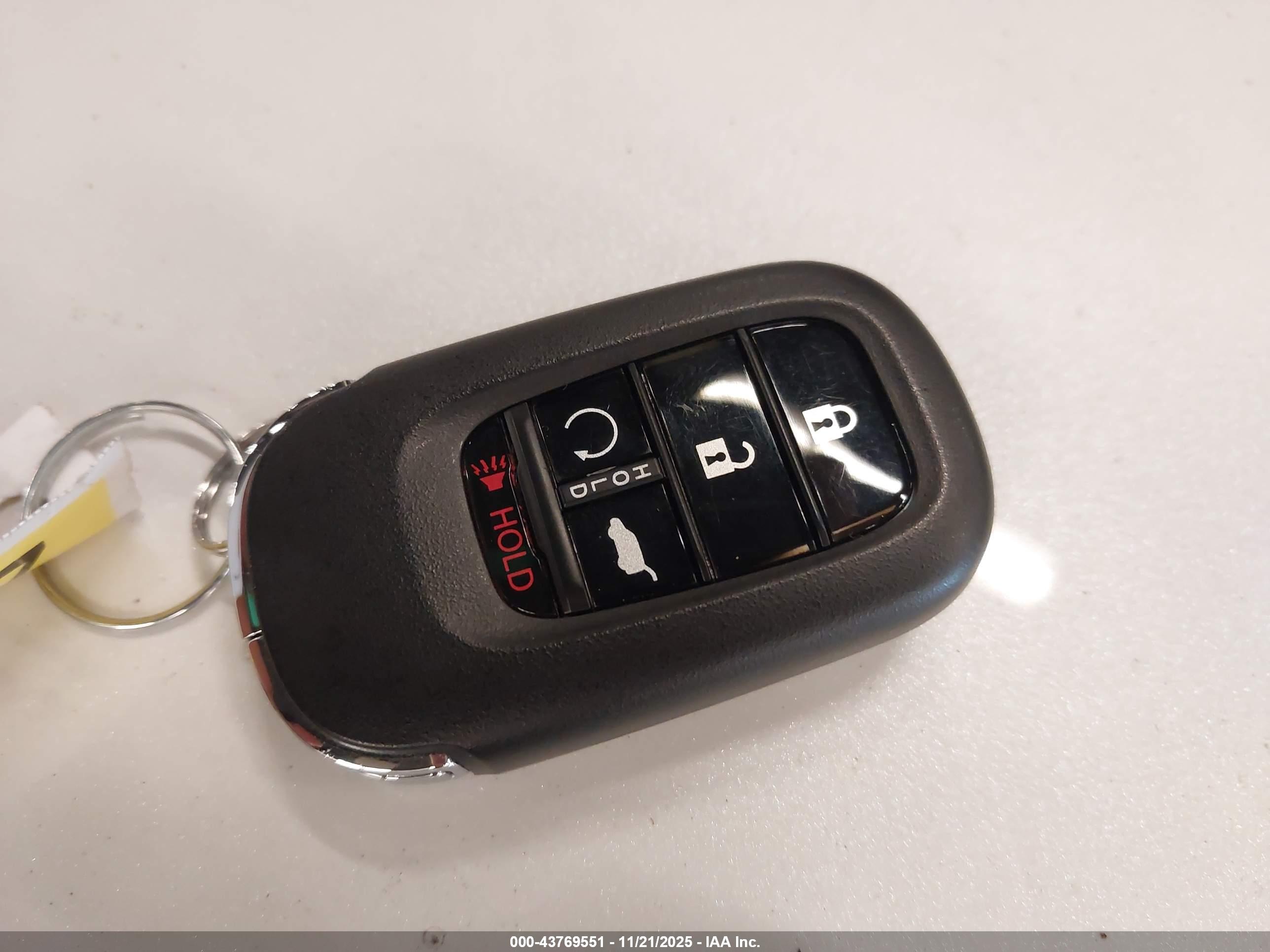HONDA CR-V image 11