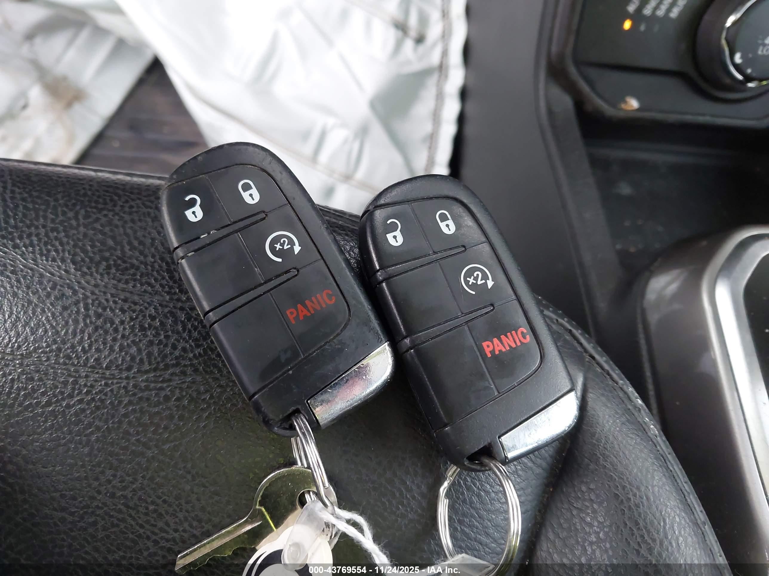 JEEP RENEGADE image 11