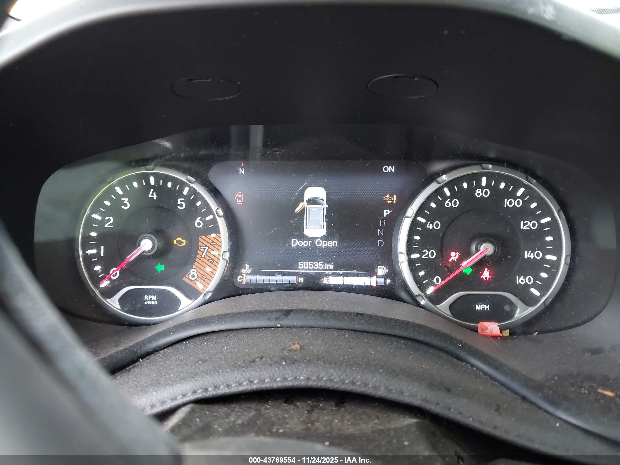JEEP RENEGADE image 7