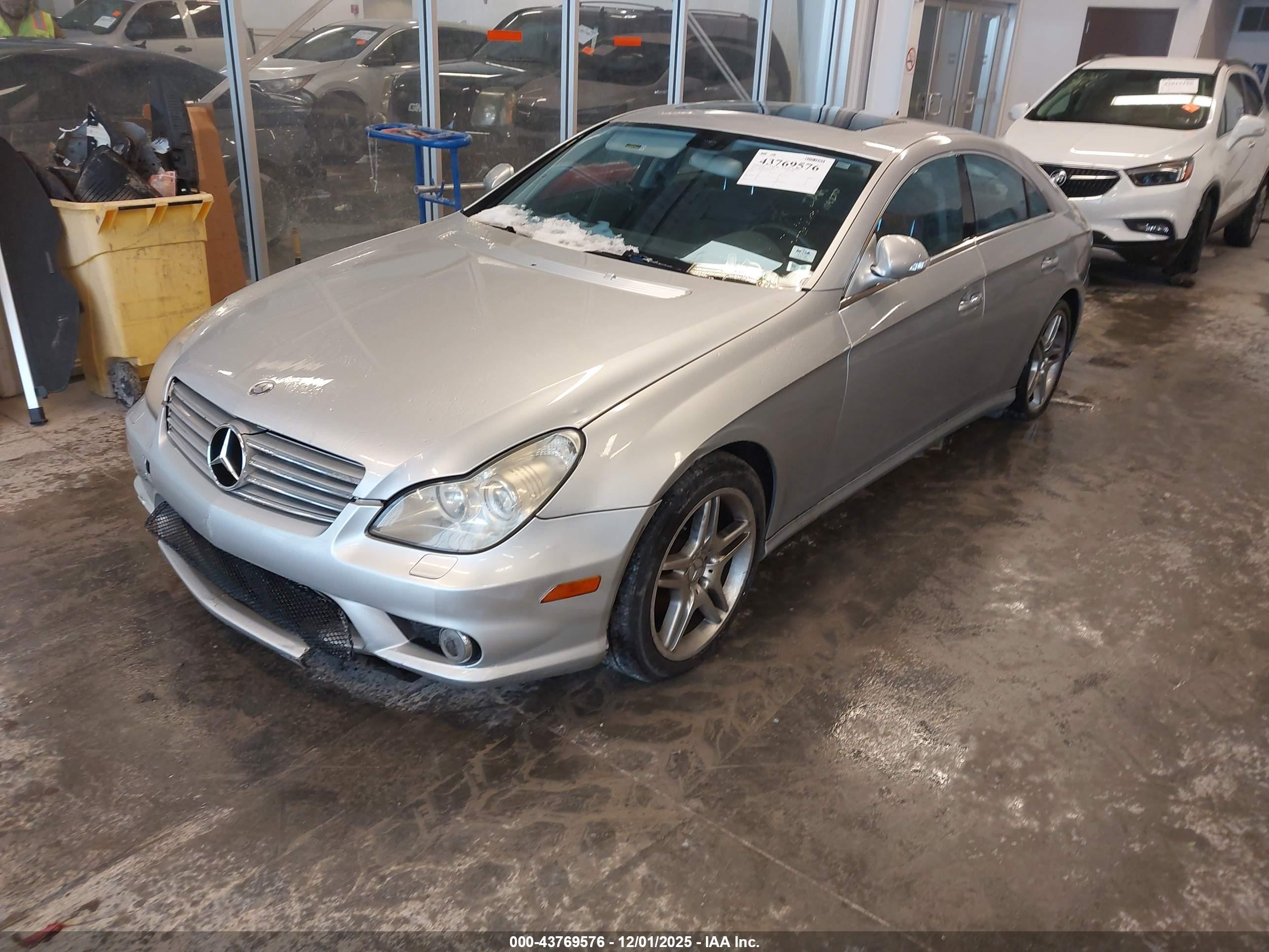 MERCEDES-BENZ CLS image 2