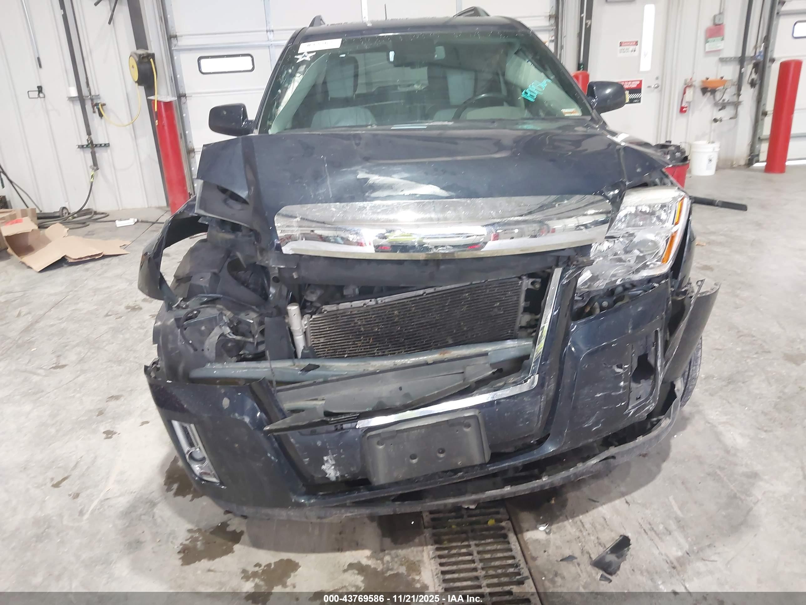 GMC TERRAIN image 6