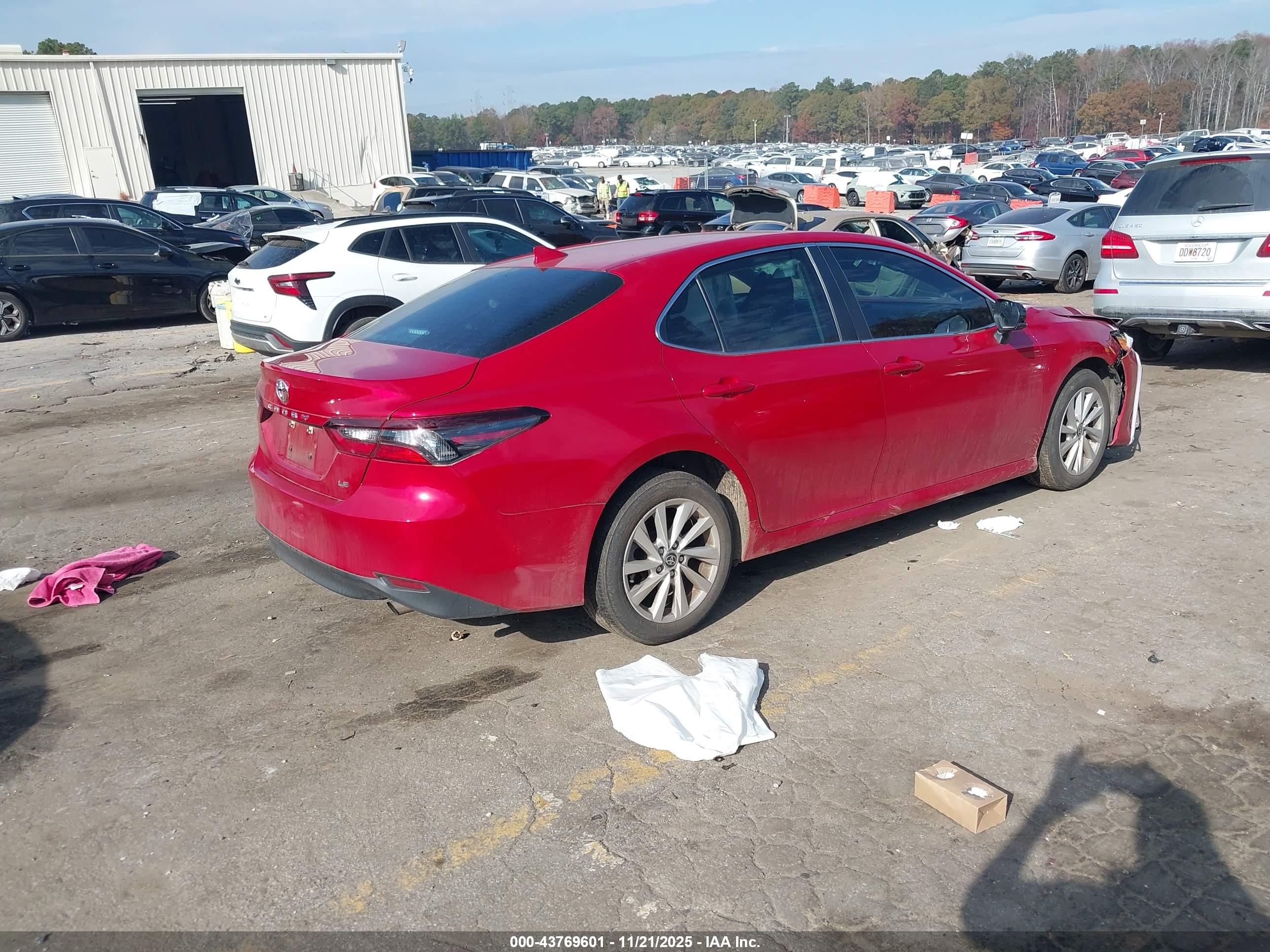 TOYOTA CAMRY image 4