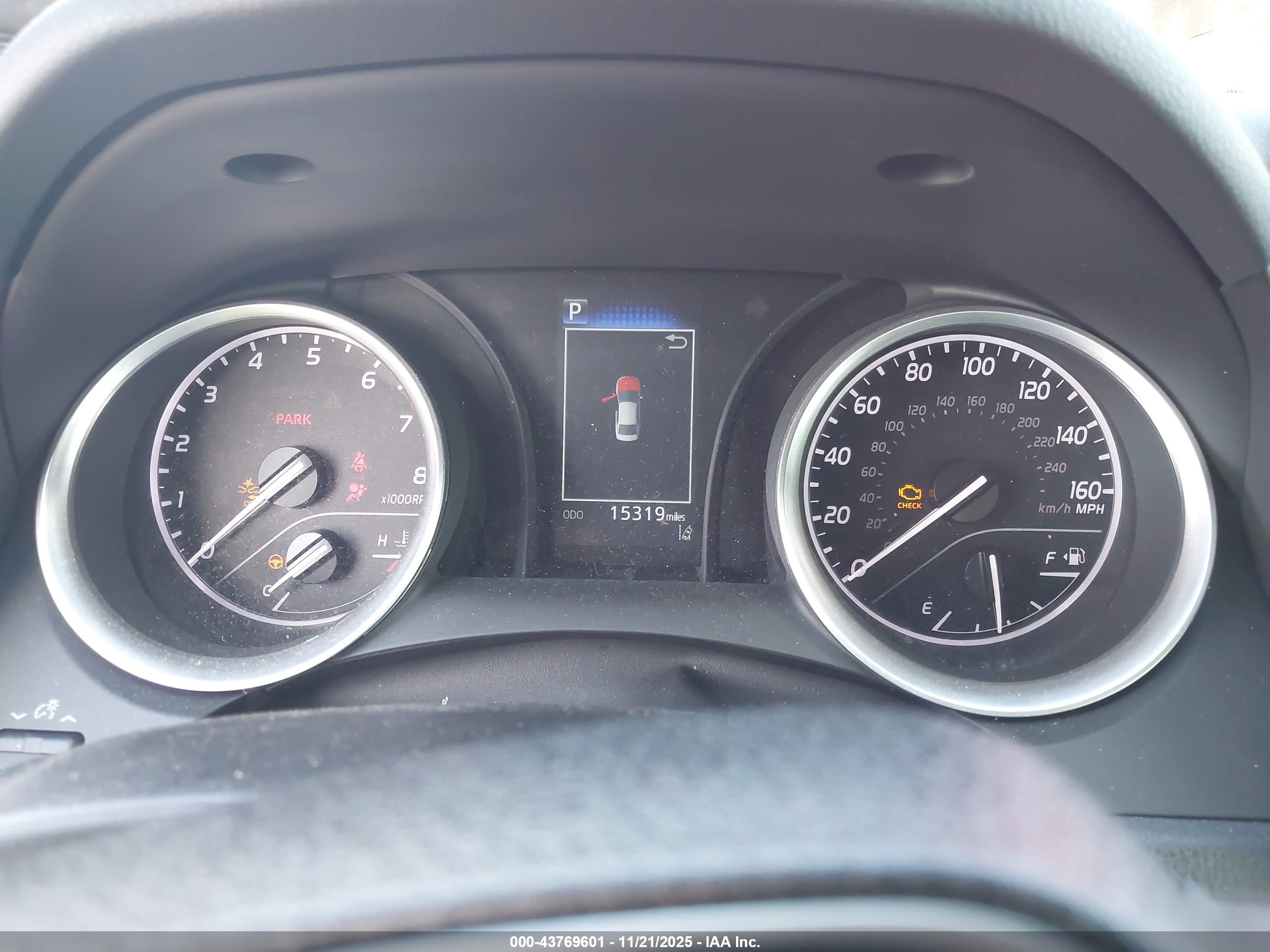 TOYOTA CAMRY image 7
