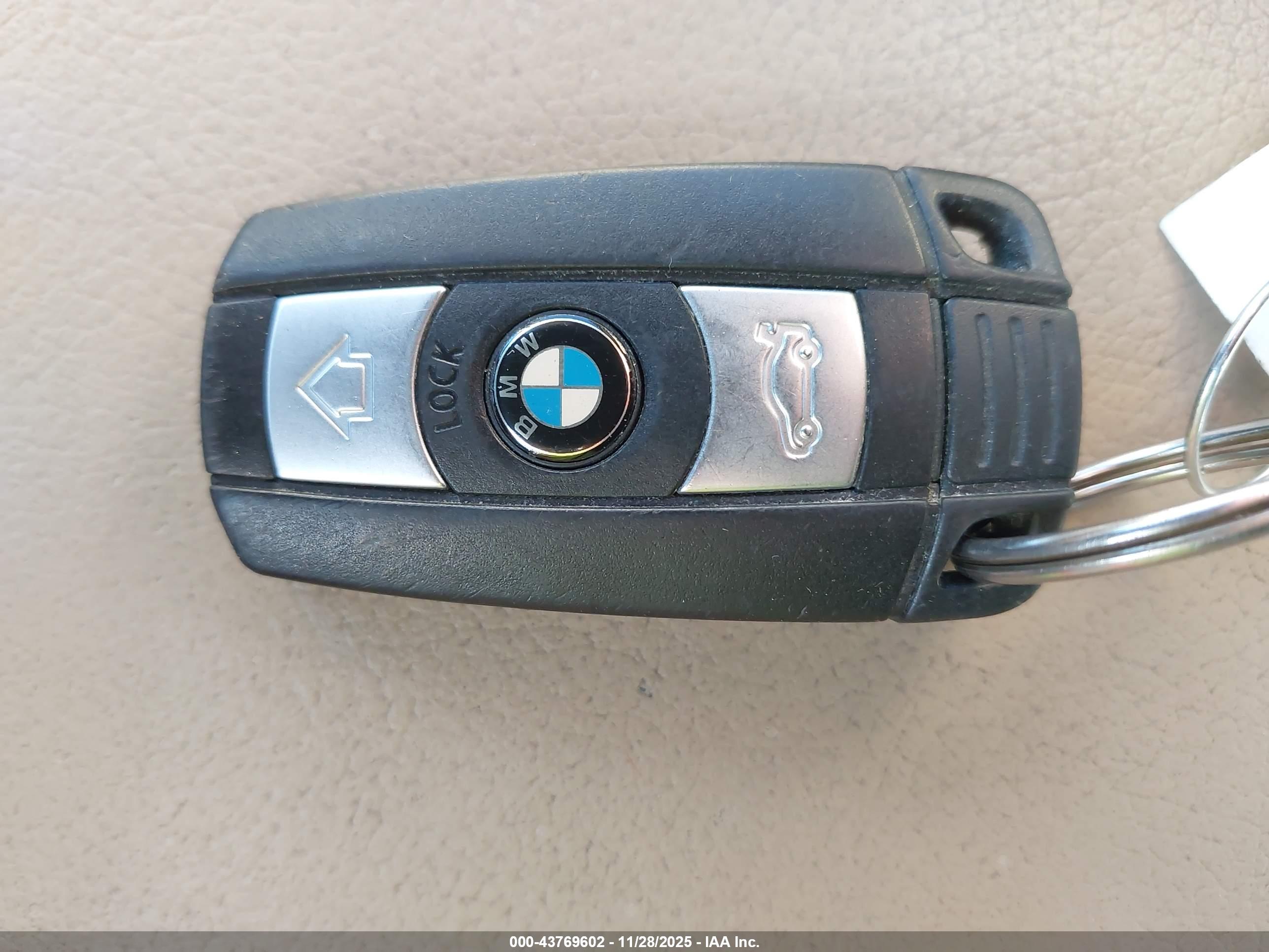 BMW 328I image 11