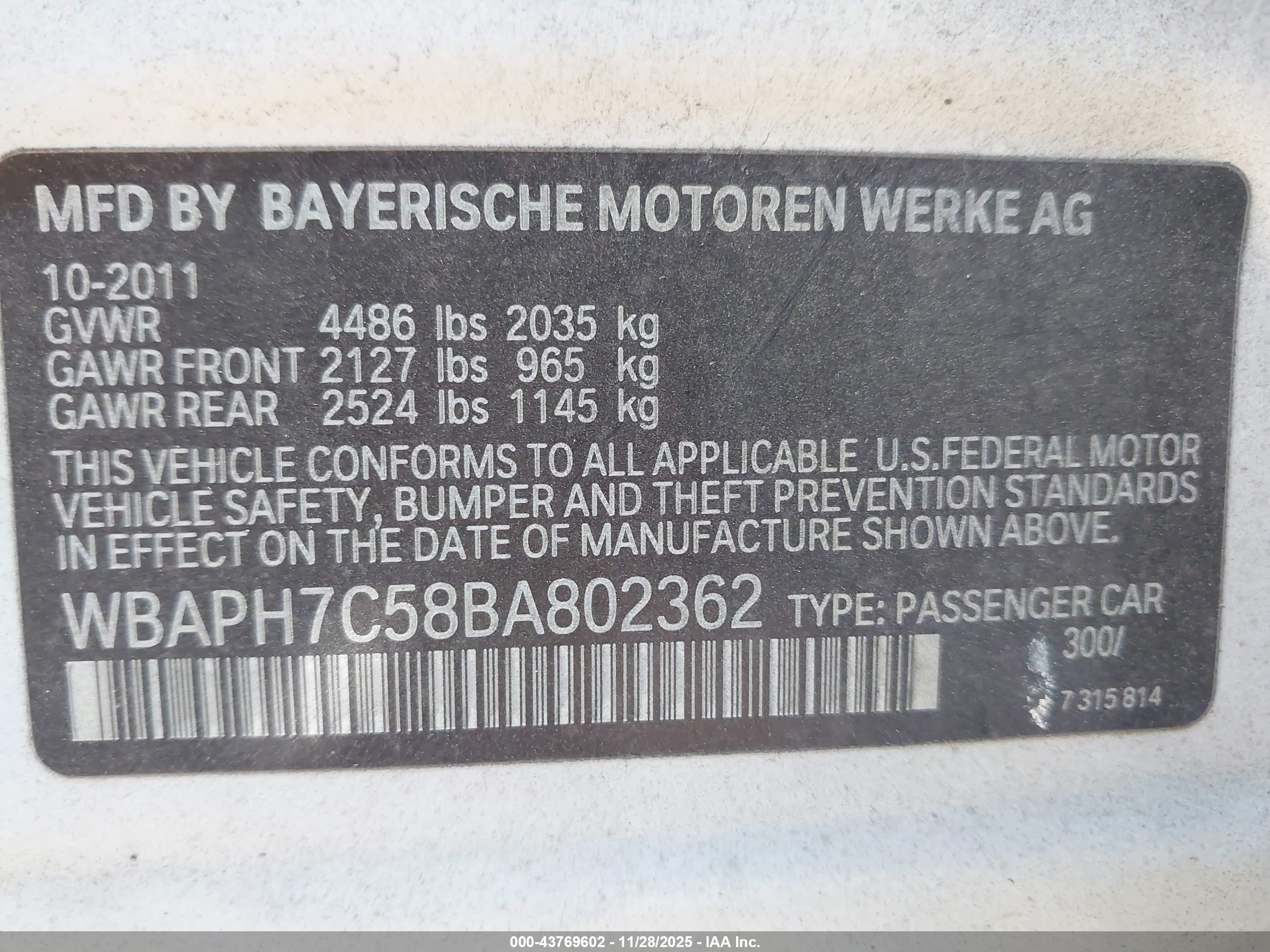 BMW 328I image 9