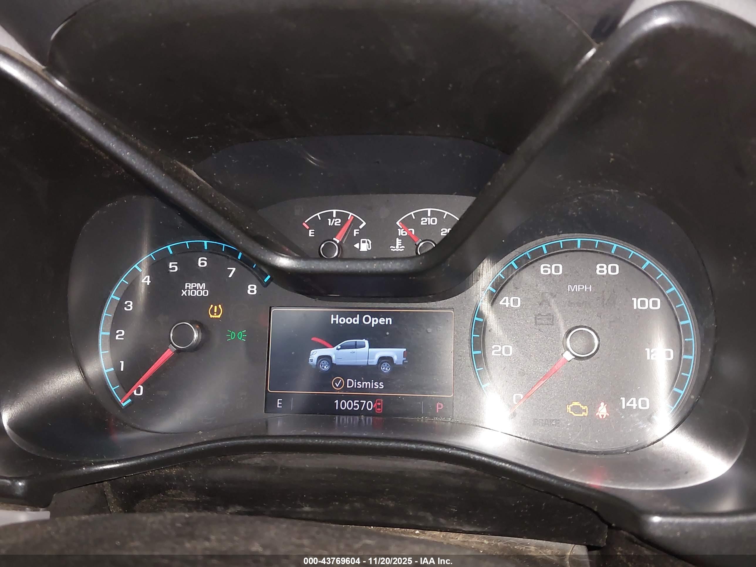 CHEVROLET COLORADO image 7