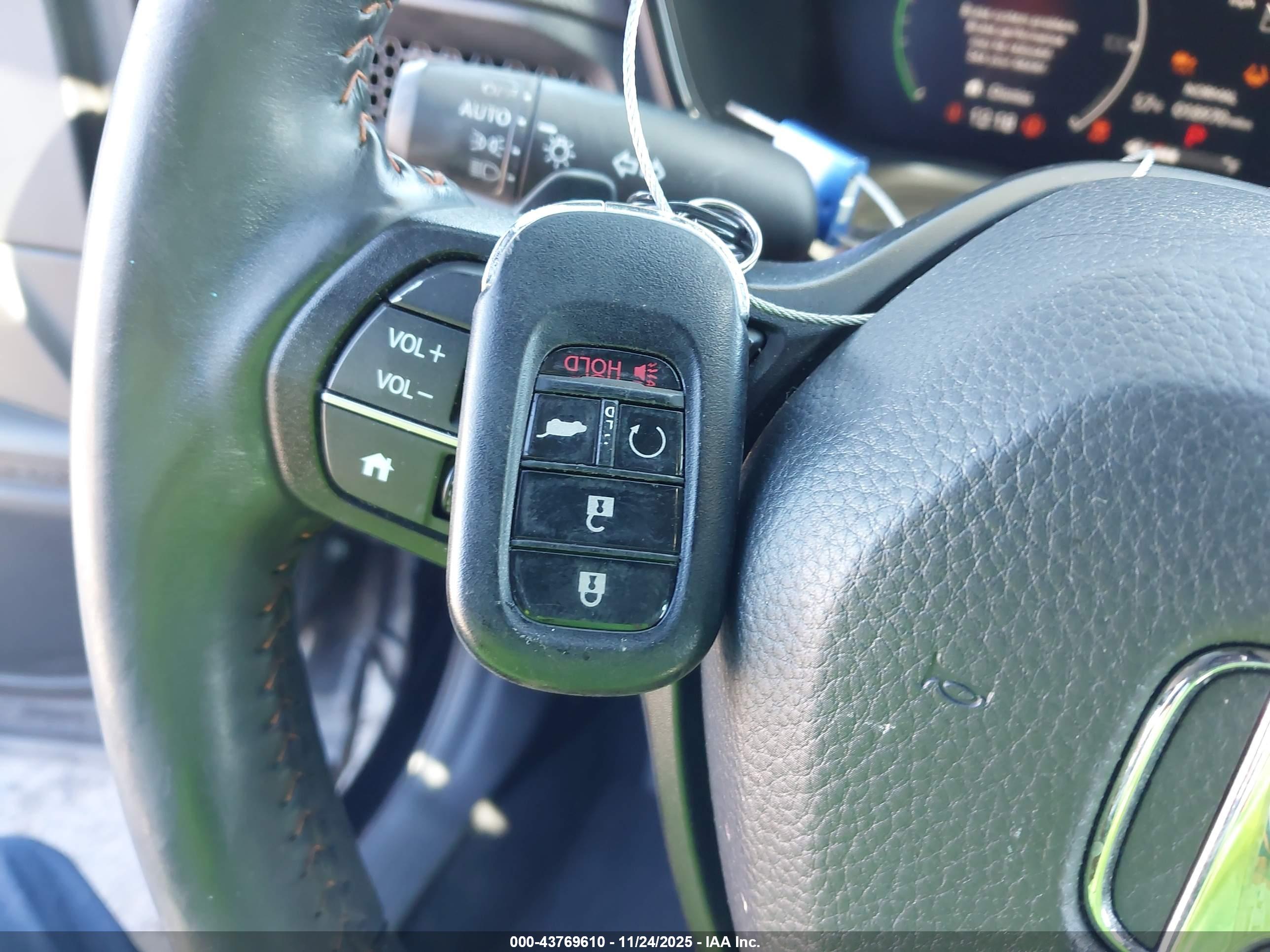 HONDA CR-V image 11