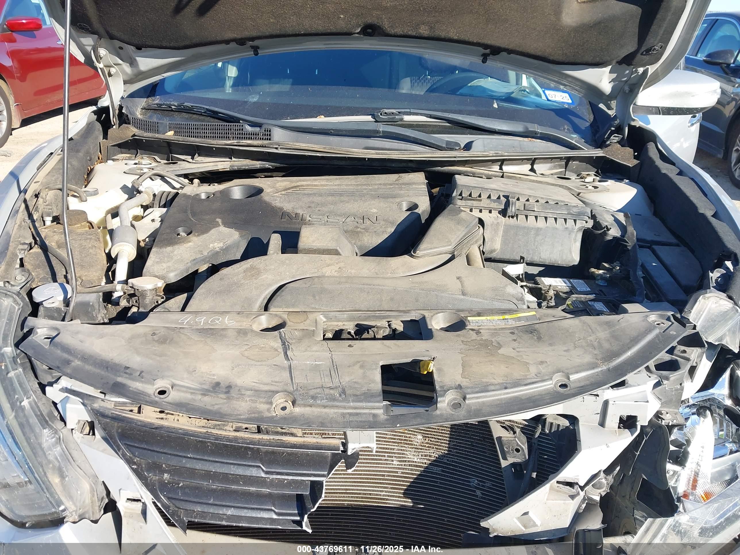 NISSAN ALTIMA image 10