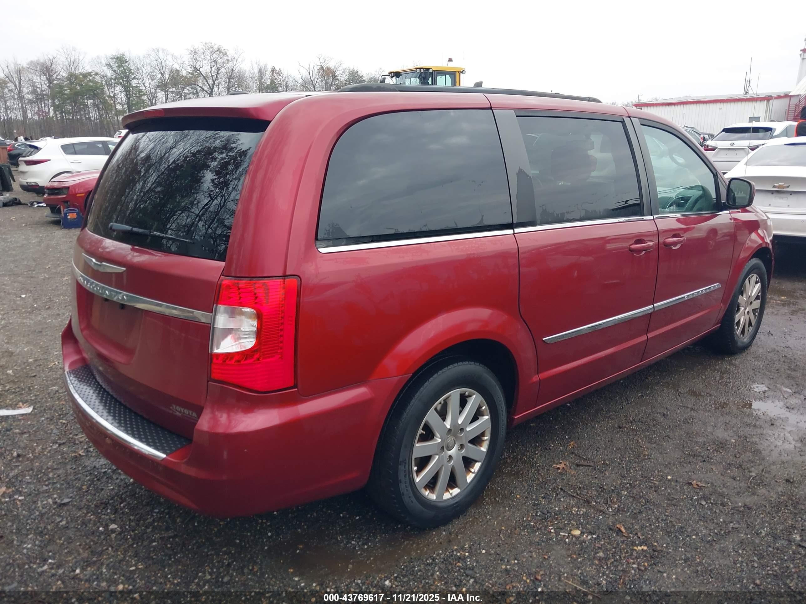 CHRYSLER TOWN image 4