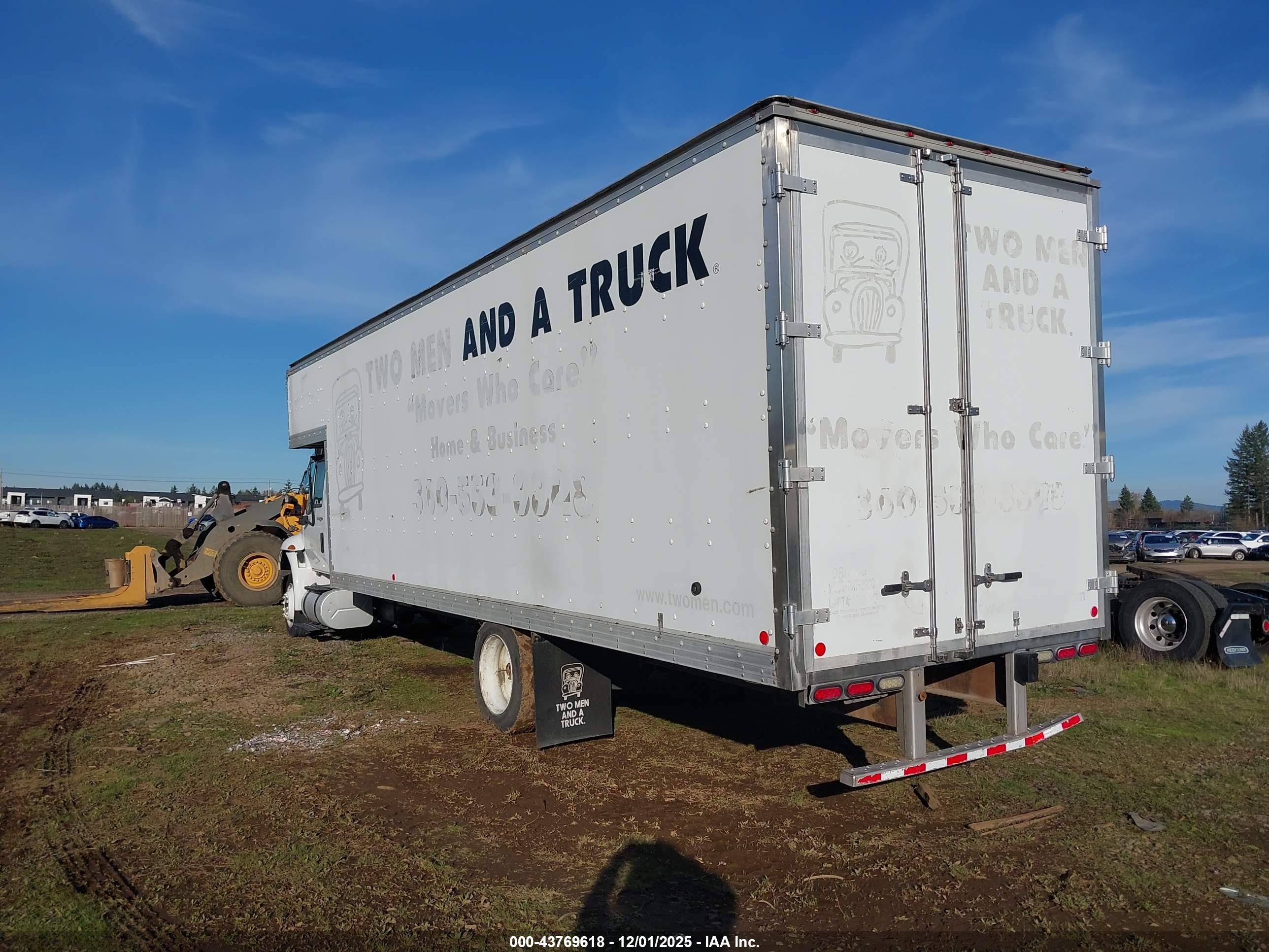 INTERNATIONAL 4000 image 3
