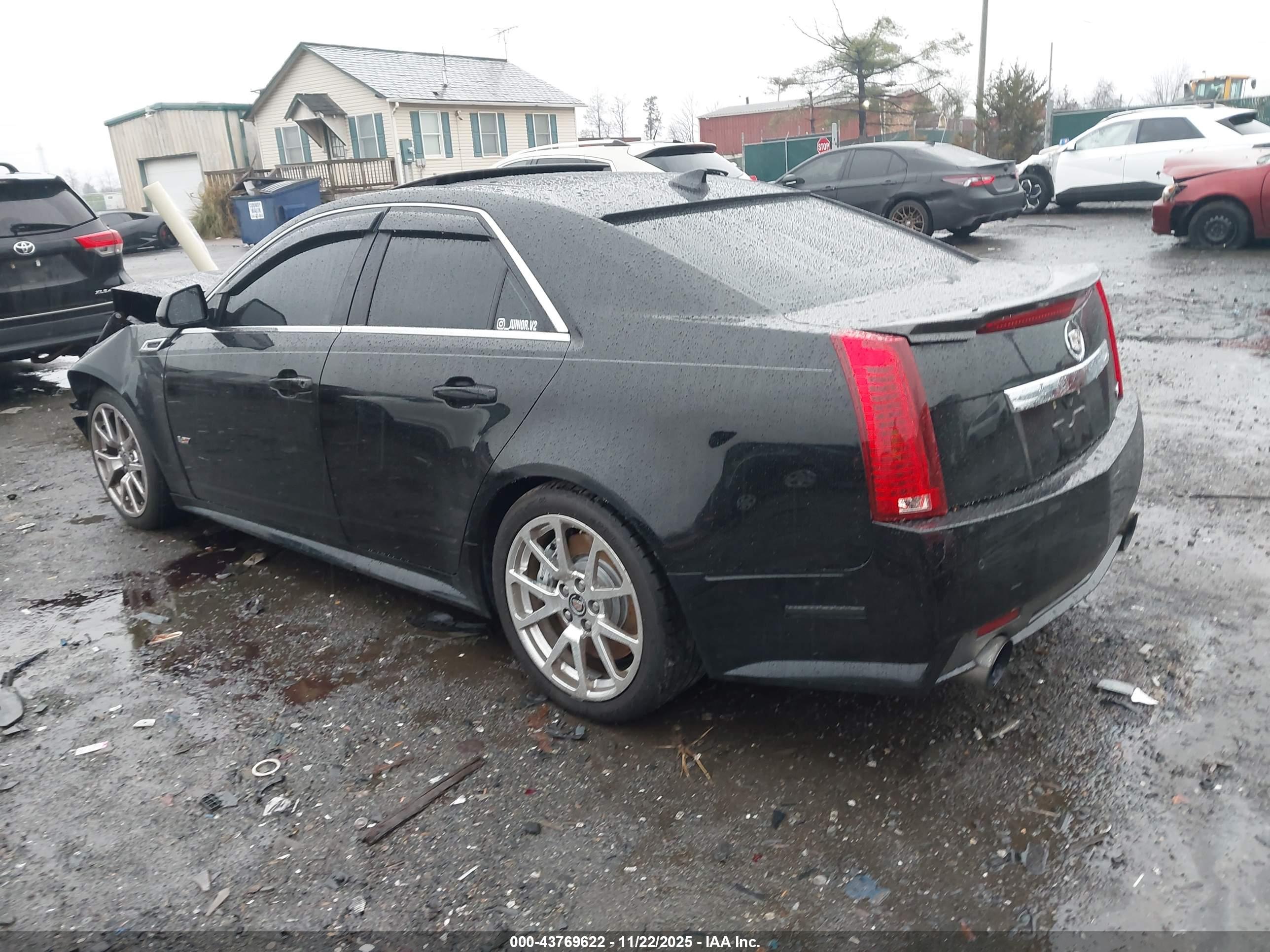 CADILLAC CTS-V image 3