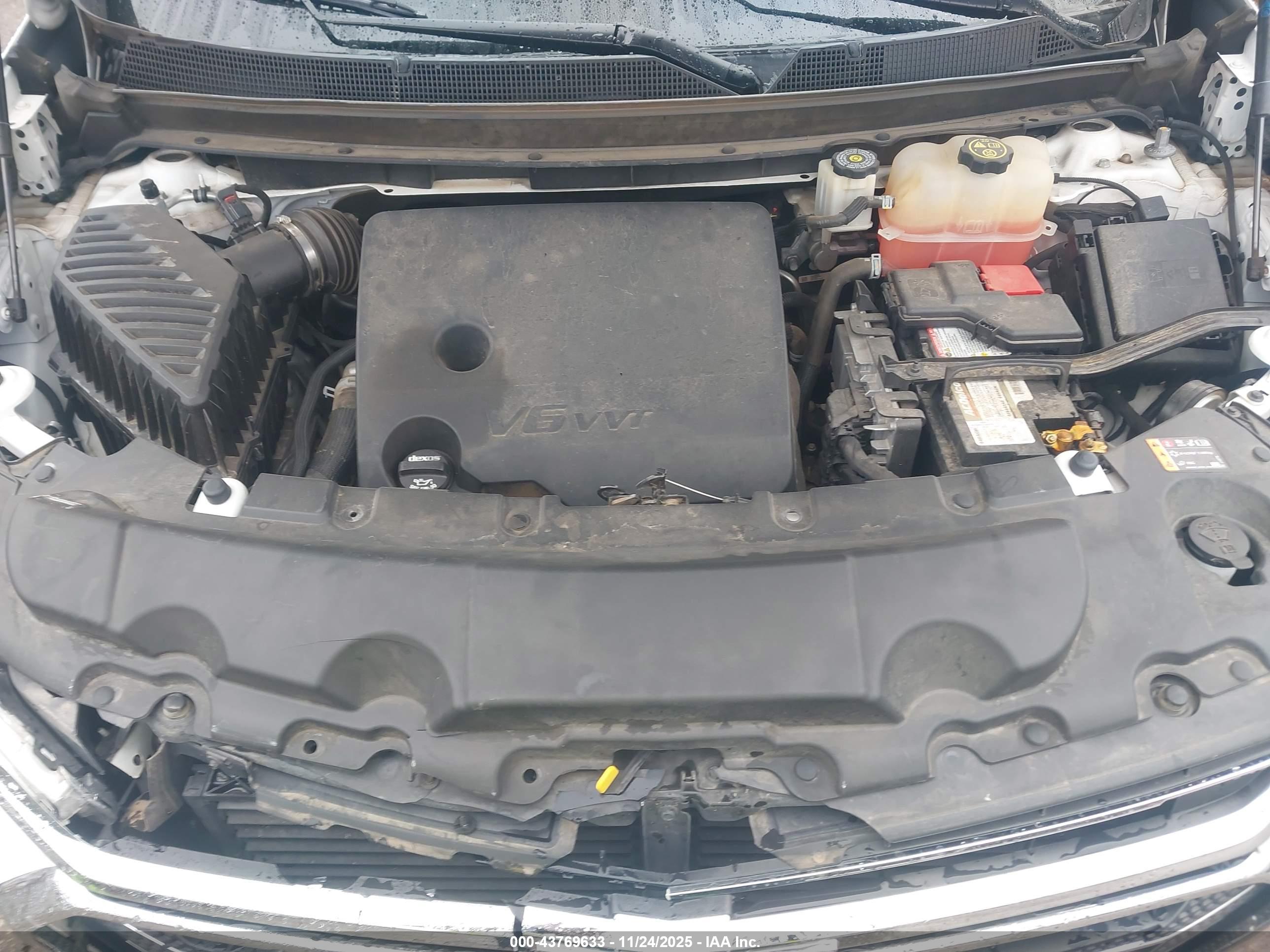 CHEVROLET TRAVERSE image 10